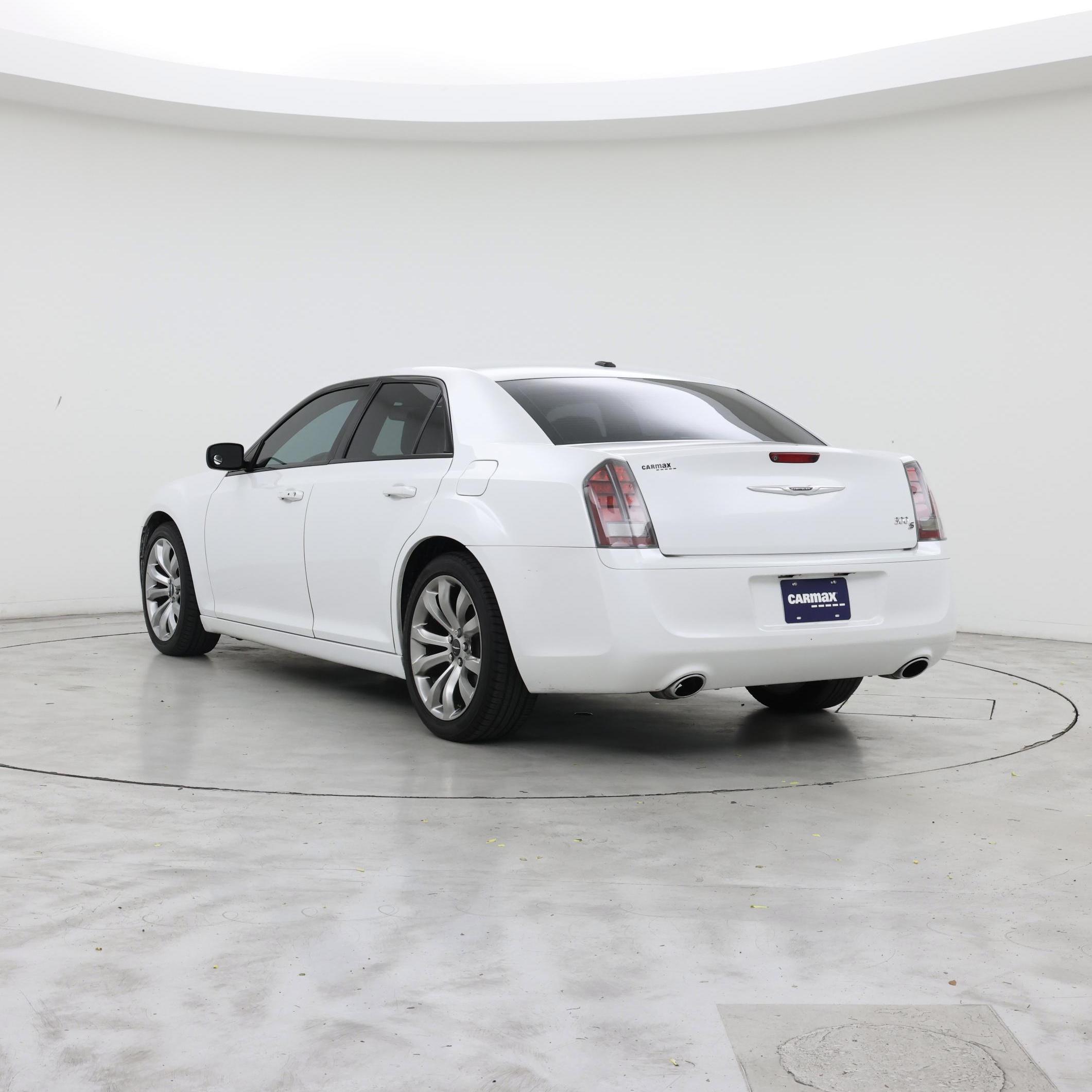 Thumbnail: 2014 Chrysler 300 - 2