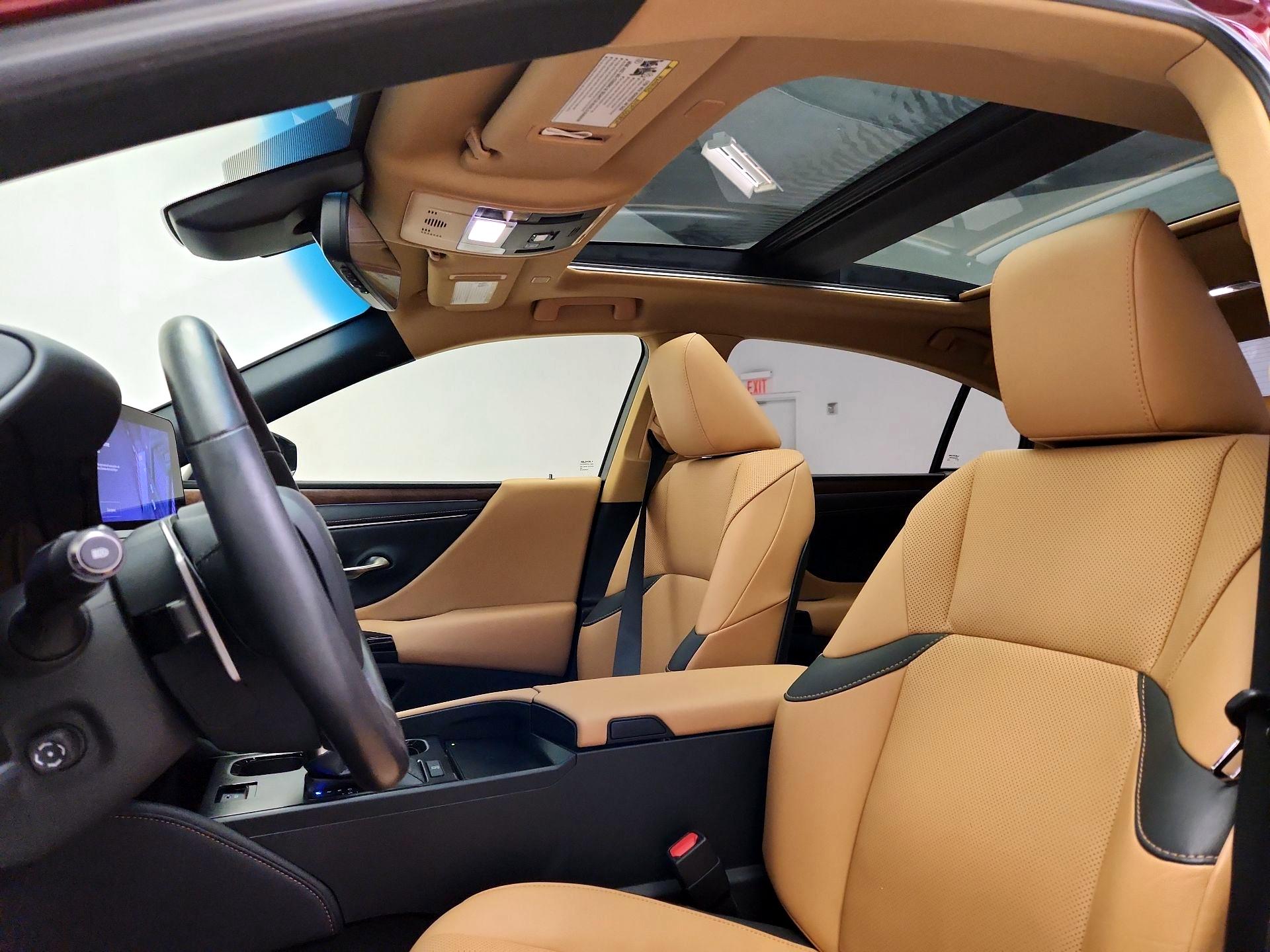Thumbnail: 2023 Lexus ES - 20