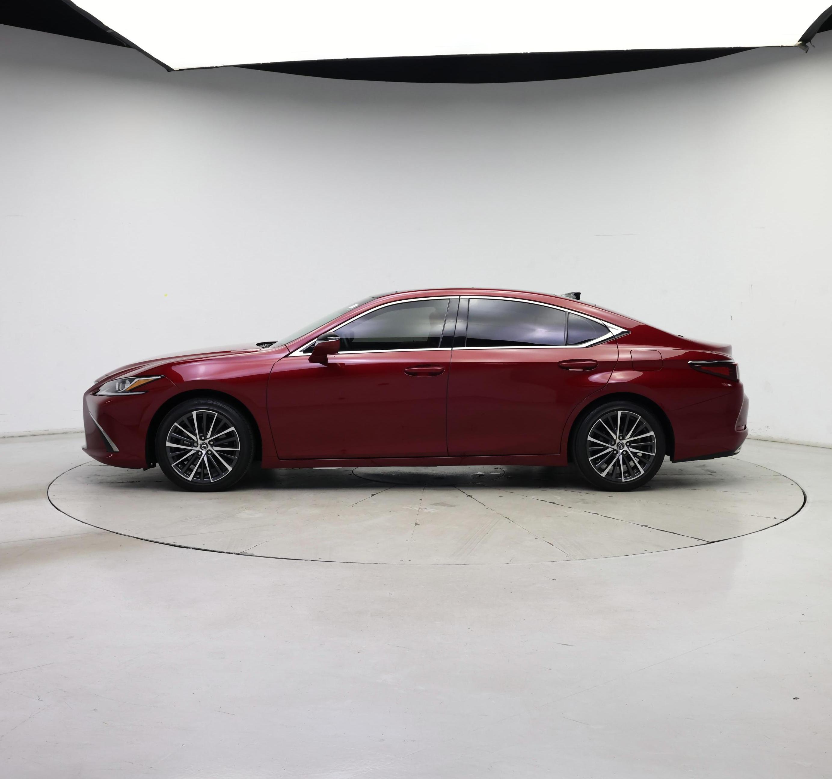 Thumbnail: 2023 Lexus ES - 3