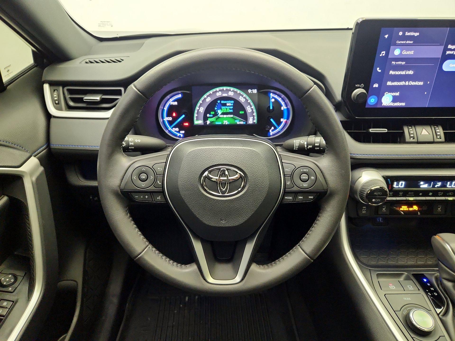 Thumbnail: 2024 Toyota RAV4 - 10