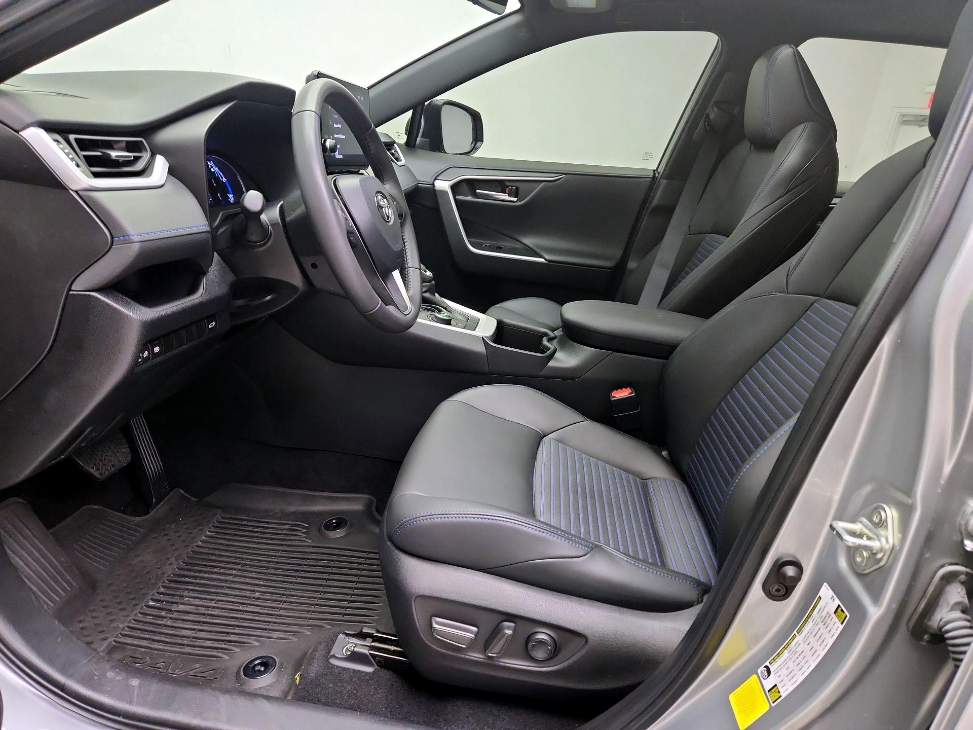 Thumbnail: 2024 Toyota RAV4 - 11