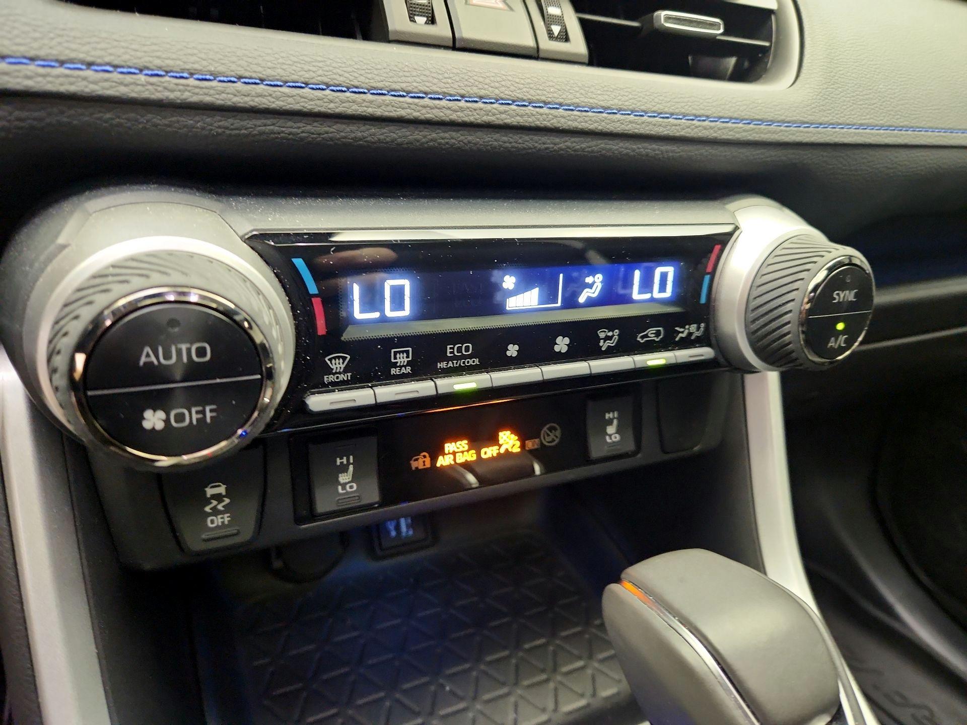 Thumbnail: 2024 Toyota RAV4 - 17