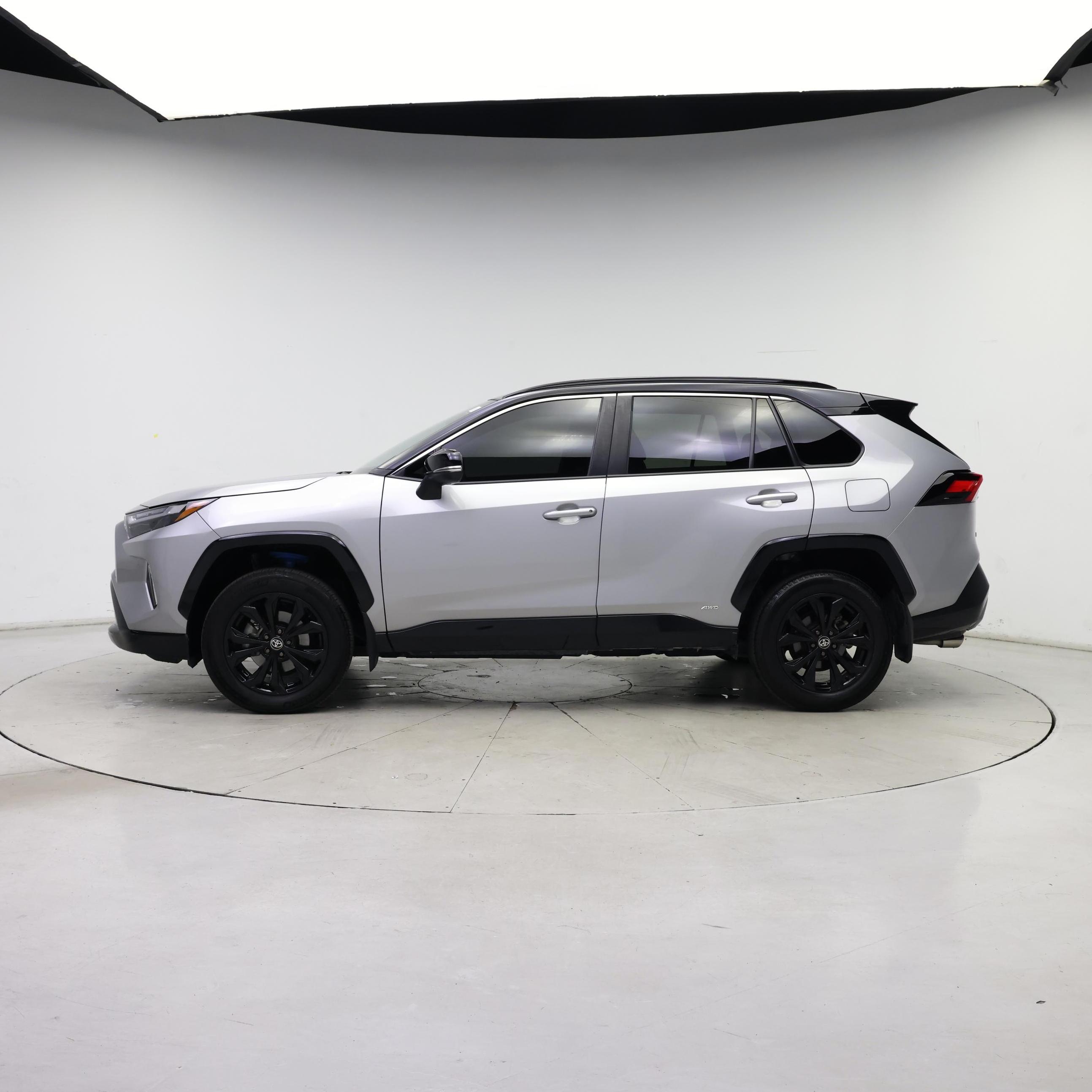 Thumbnail: 2024 Toyota RAV4 - 3