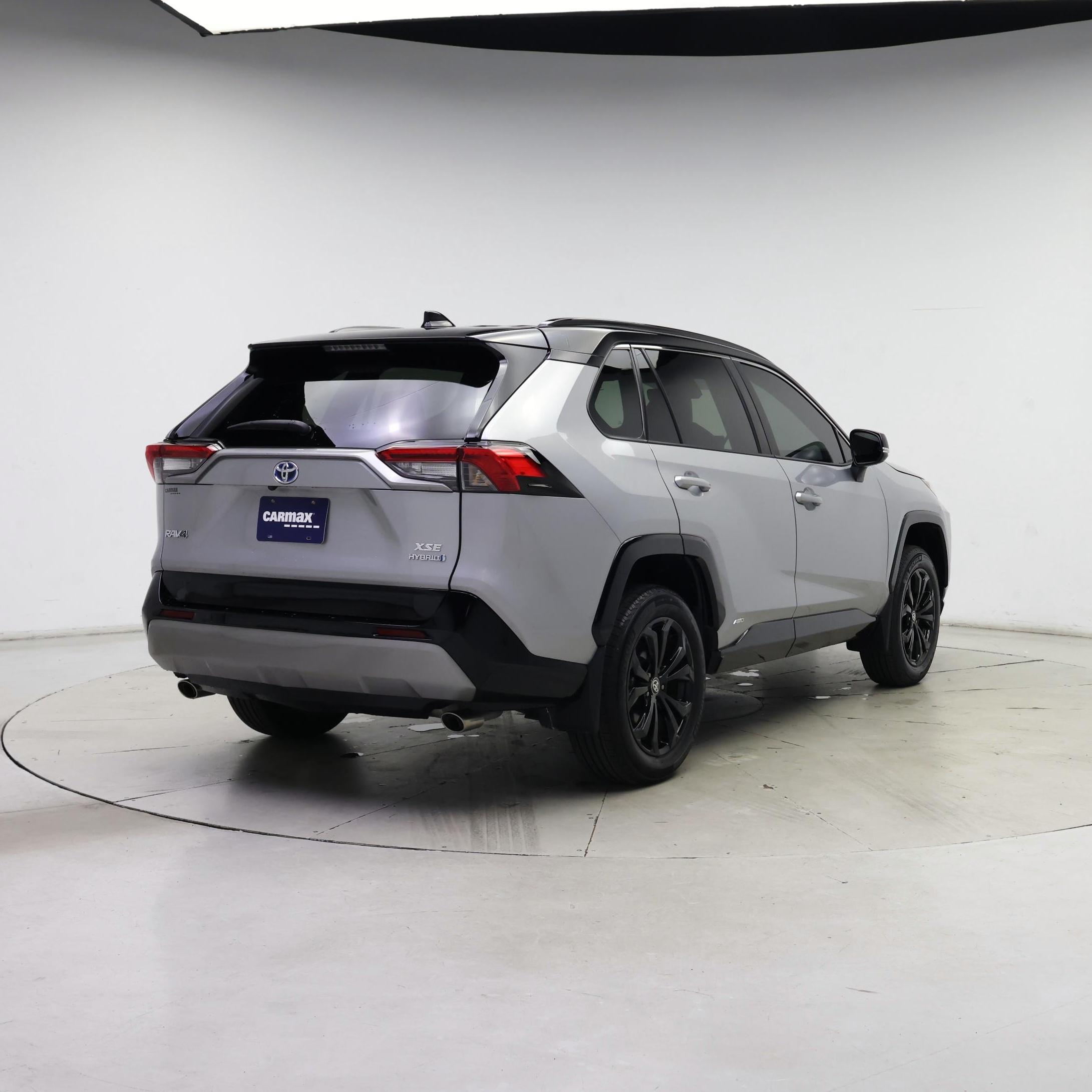 Thumbnail: 2024 Toyota RAV4 - 8