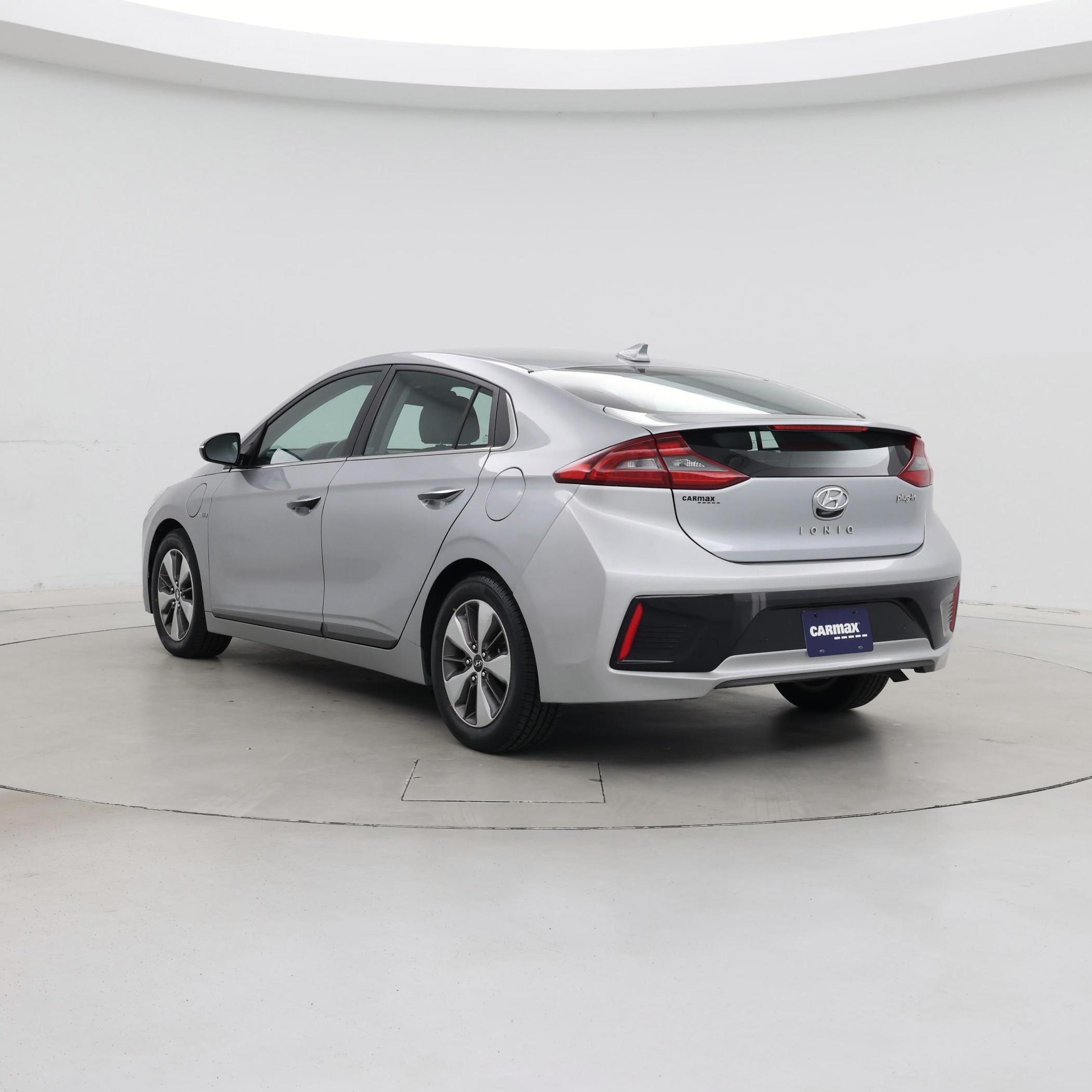 Thumbnail: 2019 Hyundai Ioniq - 2