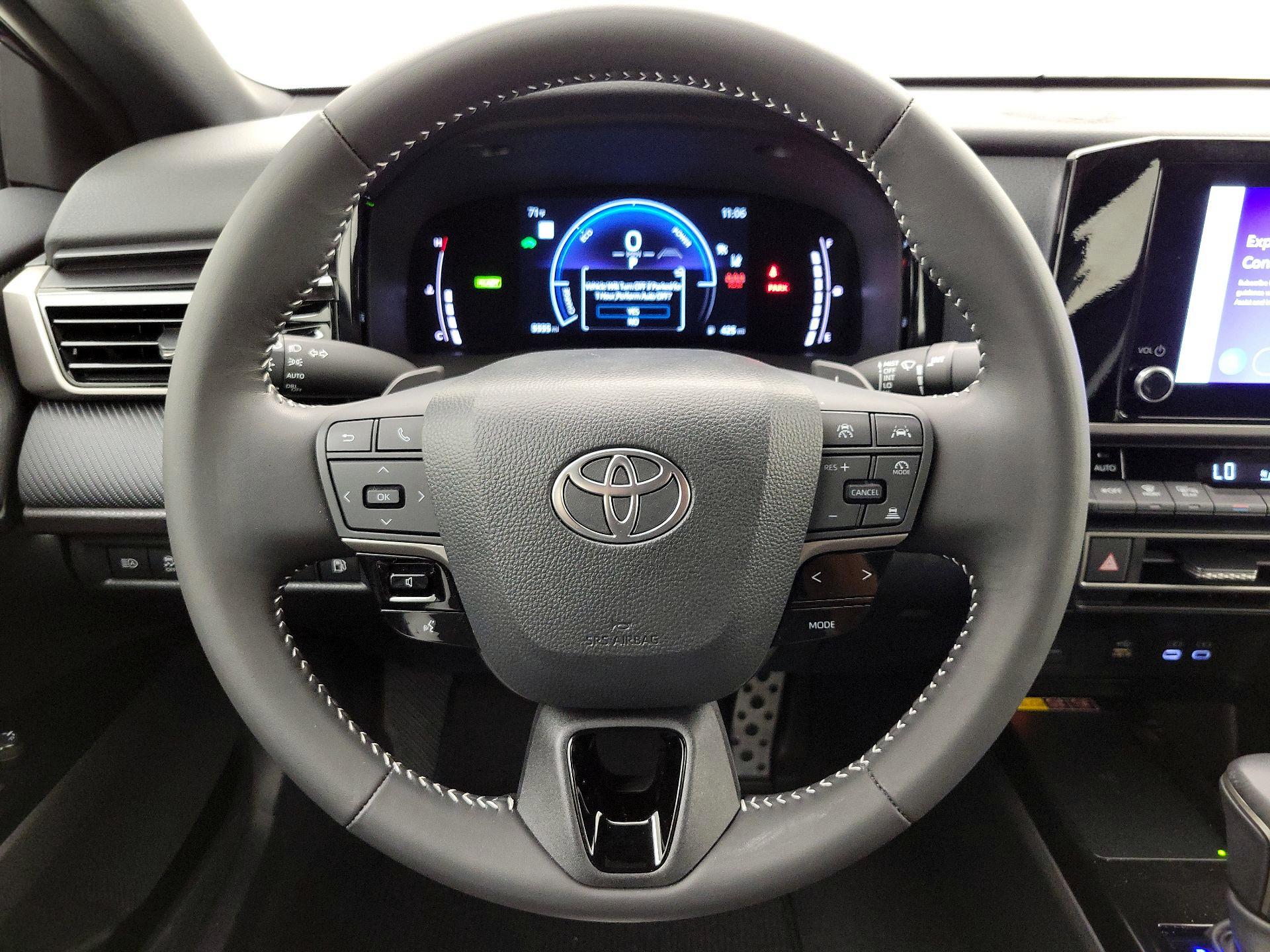 Thumbnail: 2025 Toyota Camry - 10