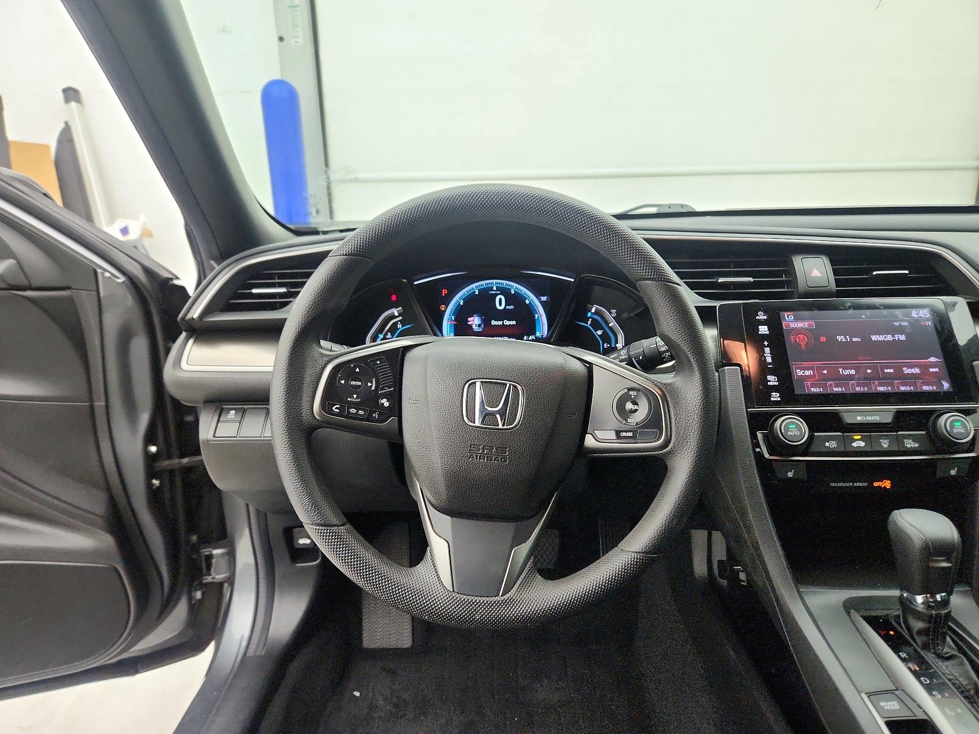 Thumbnail: 2017 Honda Civic - 10