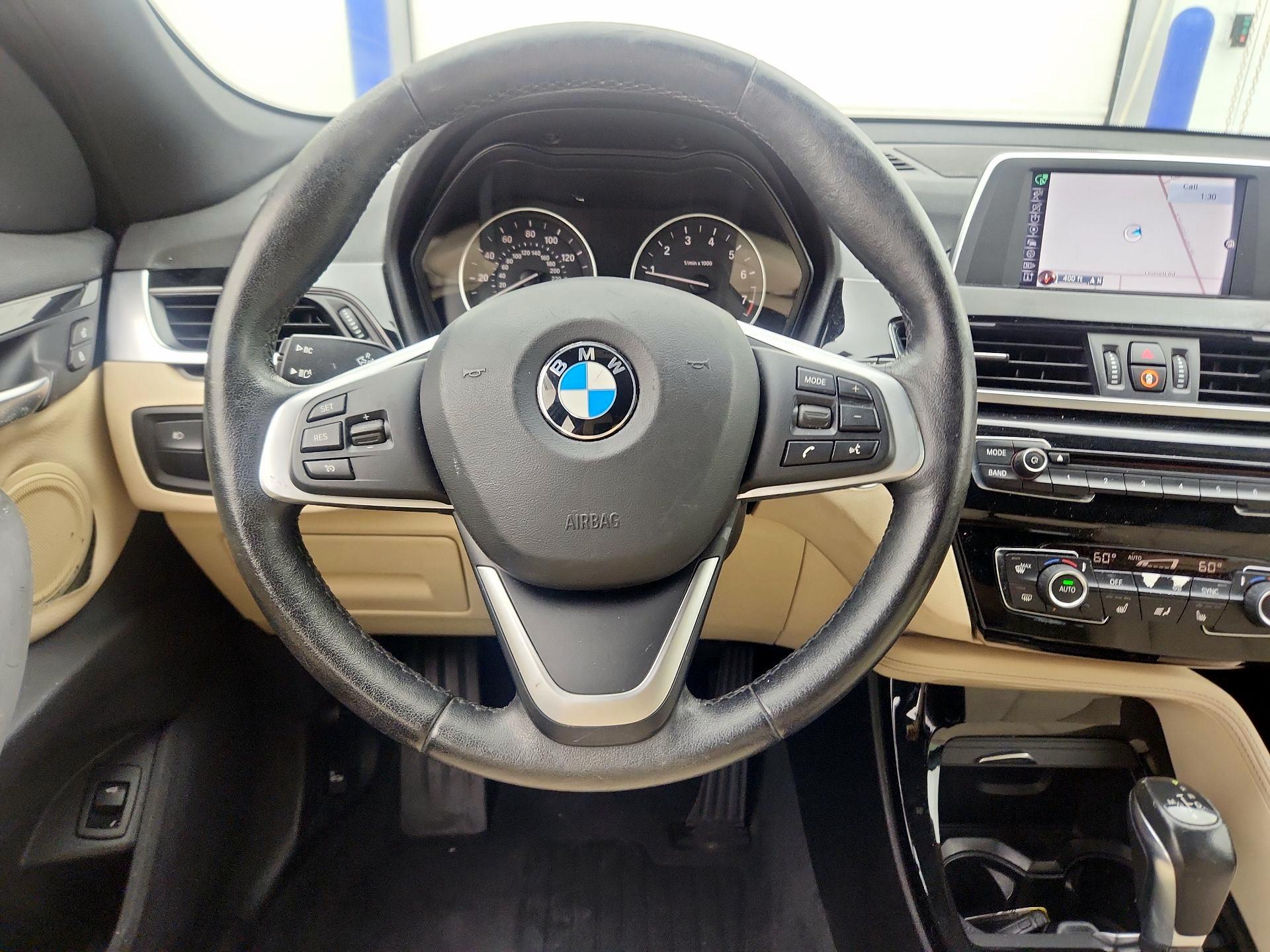 Thumbnail: 2016 BMW X1 - 10