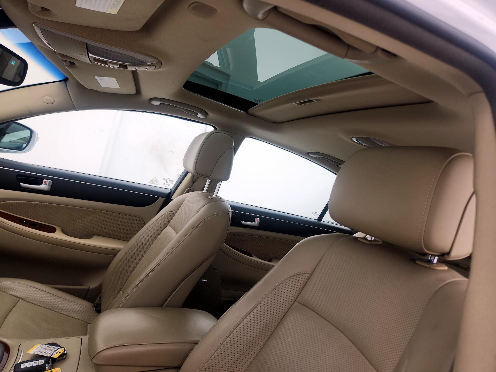 Thumbnail: 2013 Hyundai Genesis - 20