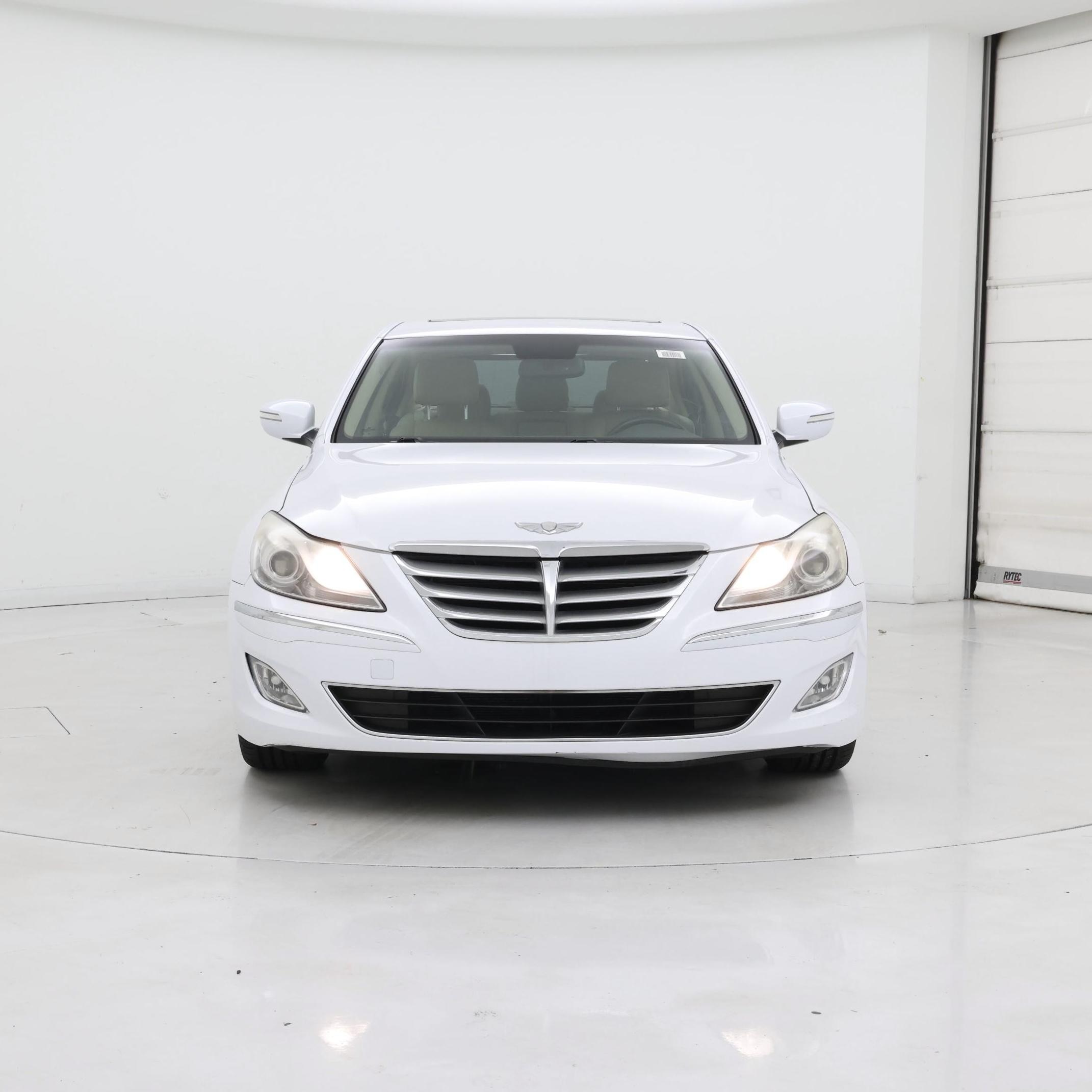 Thumbnail: 2013 Hyundai Genesis - 5