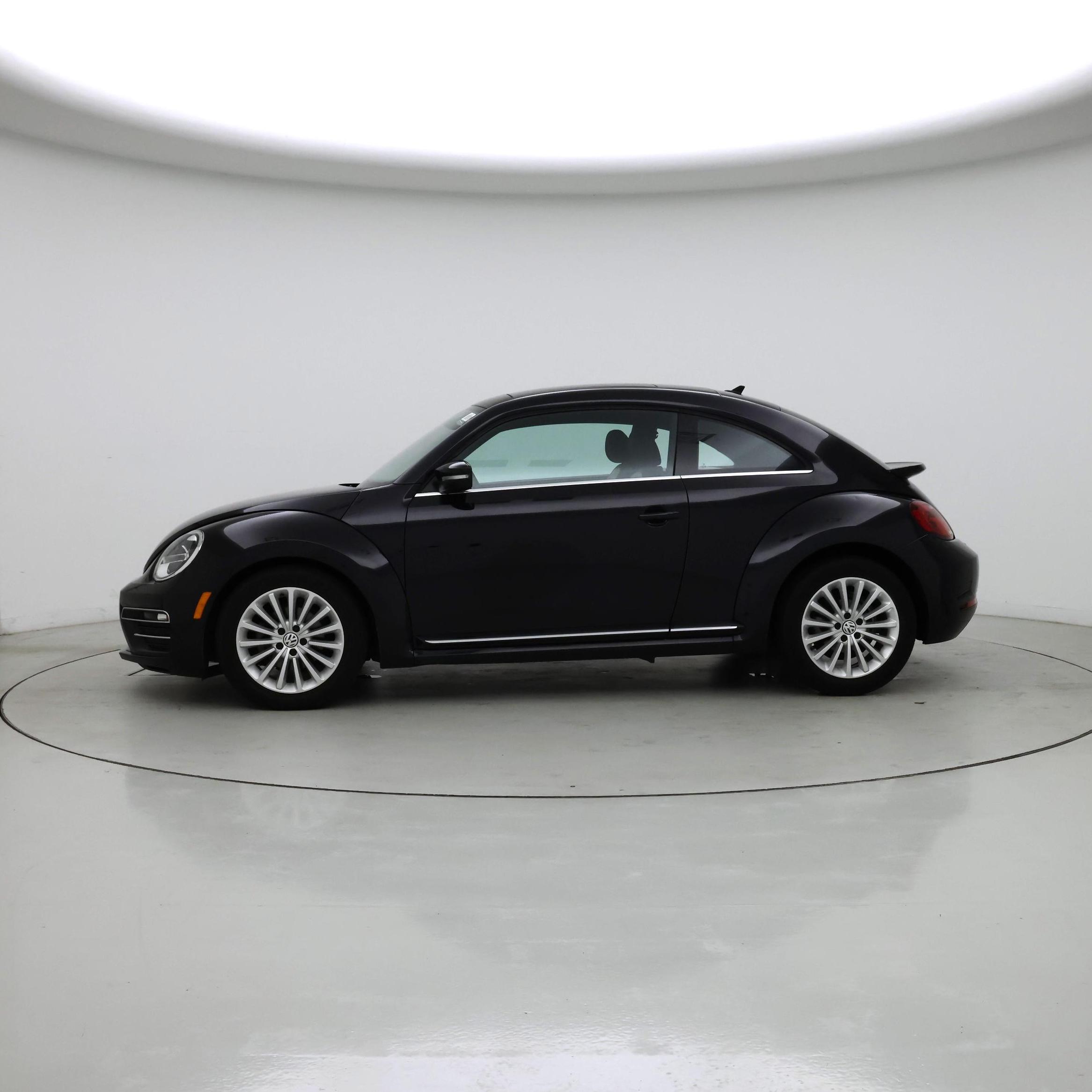 Thumbnail: 2019 Volkswagen Beetle - 3