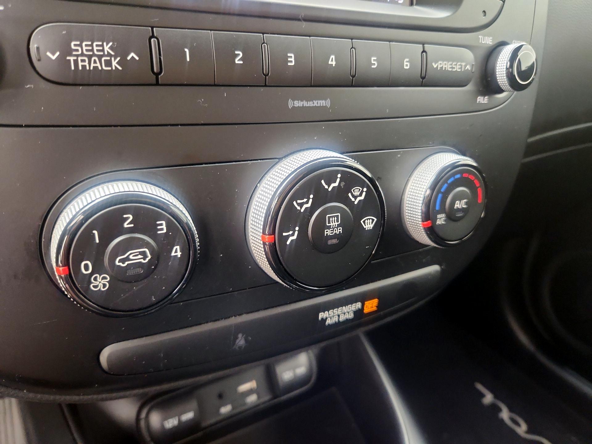Thumbnail: 2018 Kia Soul - 15