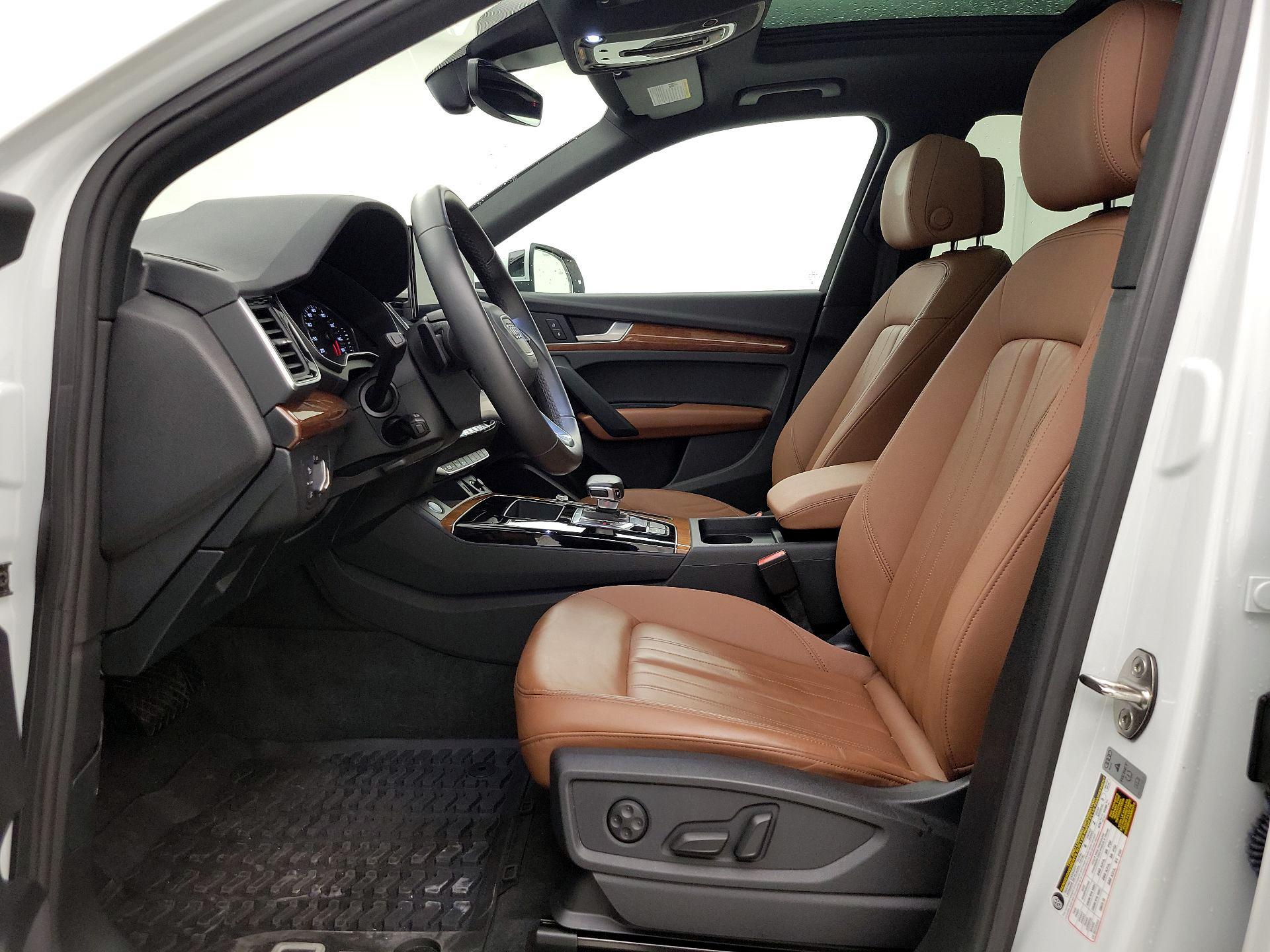 Thumbnail: 2023 Audi Q5 - 11
