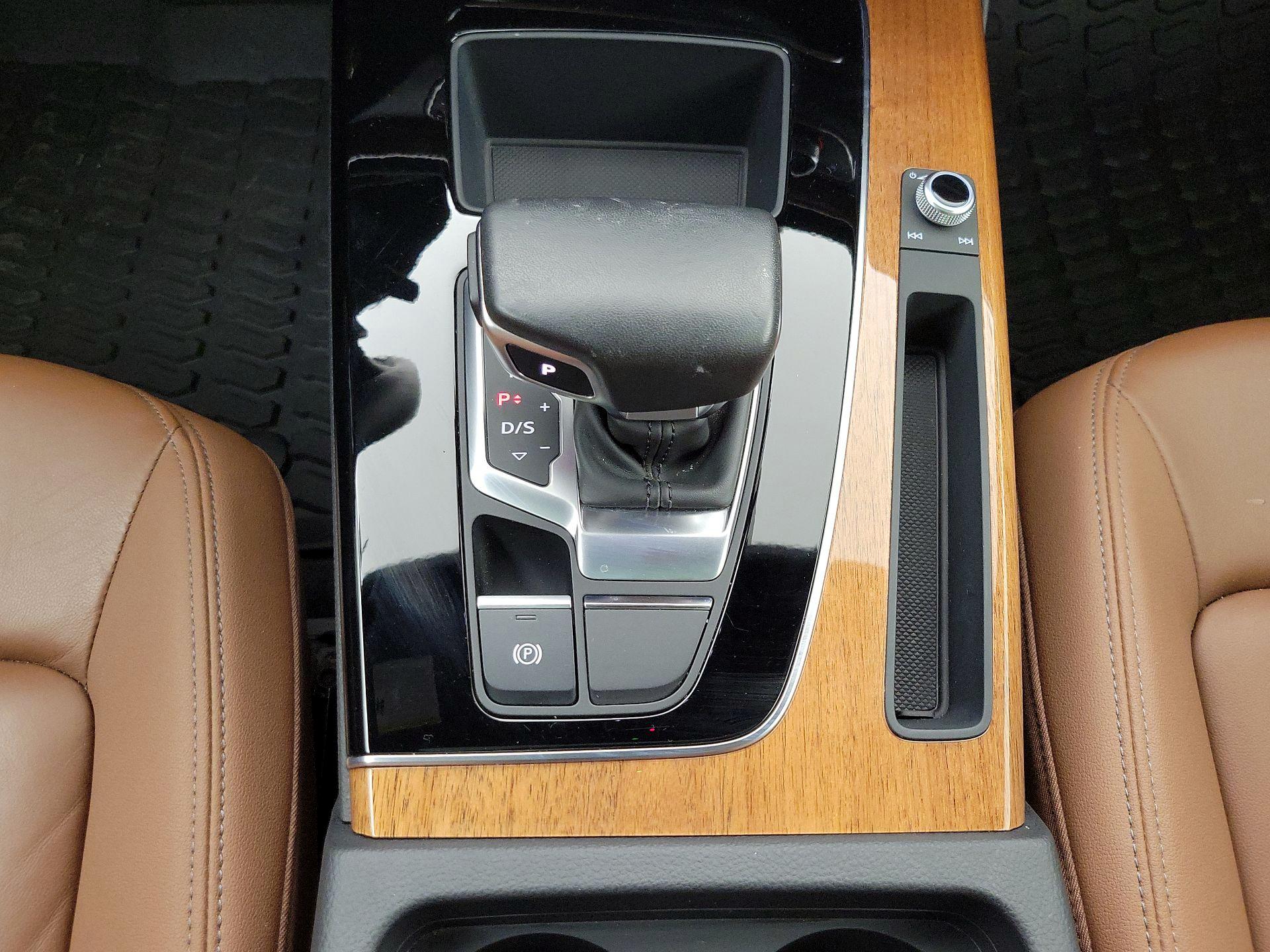 Thumbnail: 2023 Audi Q5 - 17