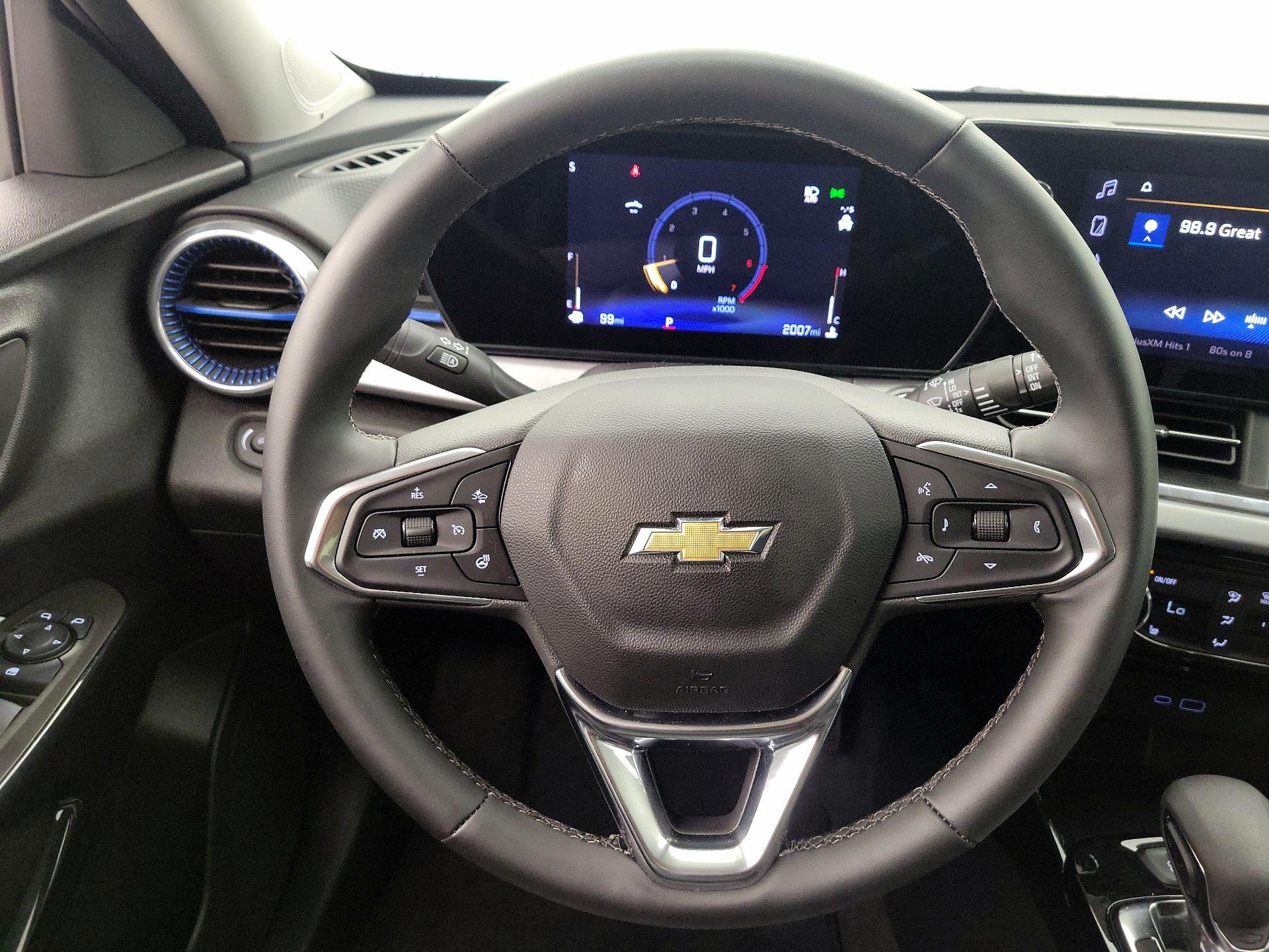 Thumbnail: 2025 Chevrolet Trax - 10