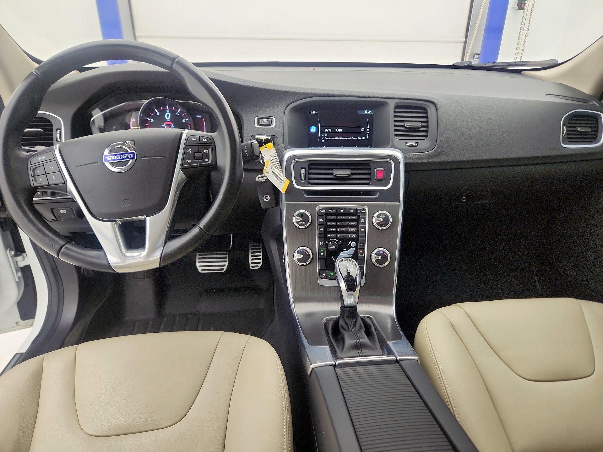 Thumbnail: 2016 Volvo S60 - 9