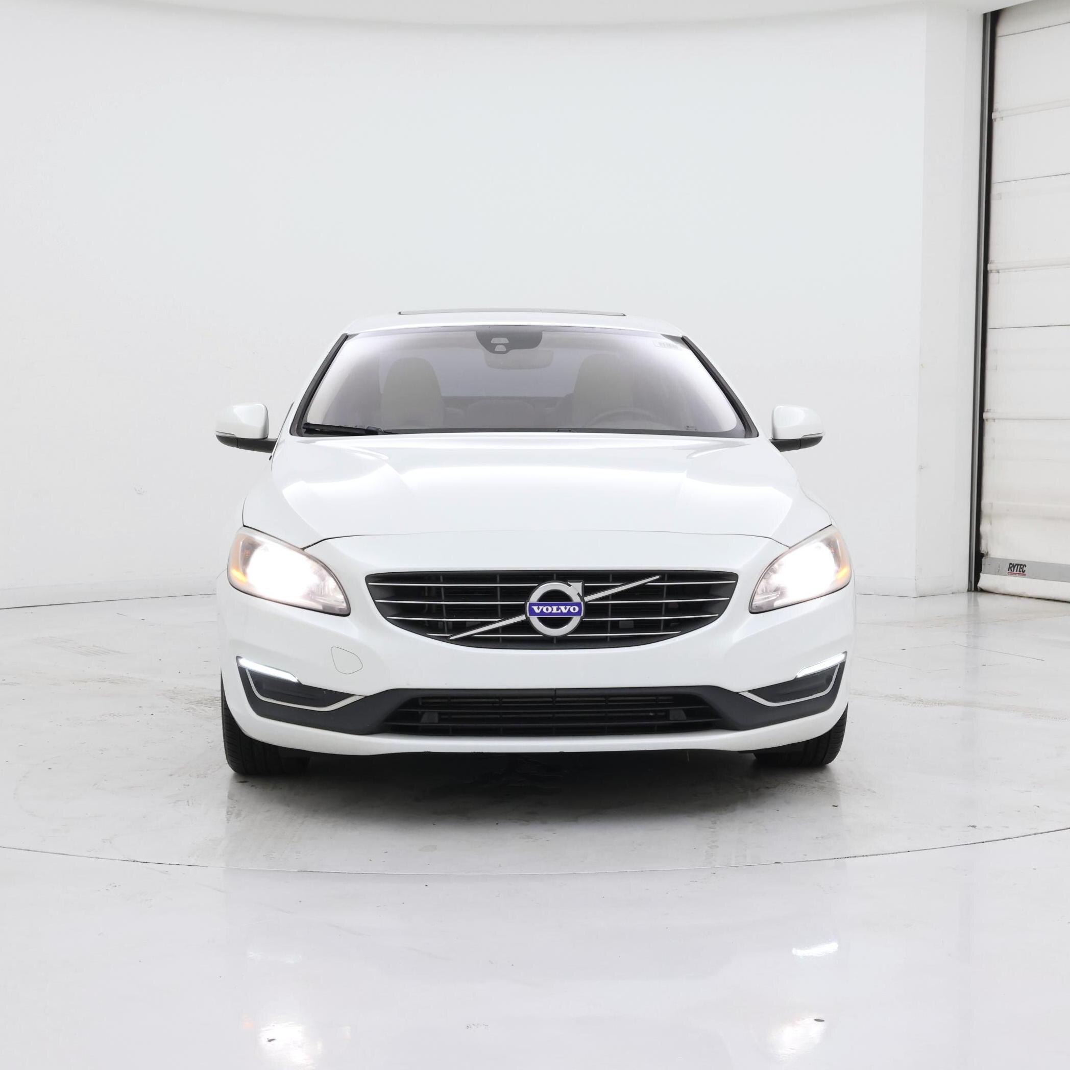 Thumbnail: 2016 Volvo S60 - 5