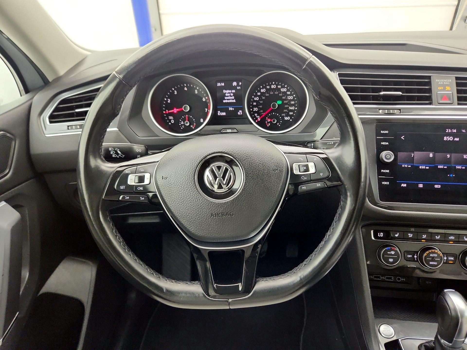 Thumbnail: 2018 Volkswagen Tiguan - 10