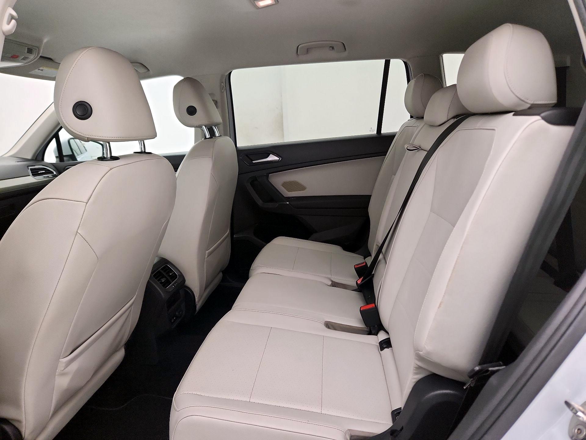 Thumbnail: 2018 Volkswagen Tiguan - 19