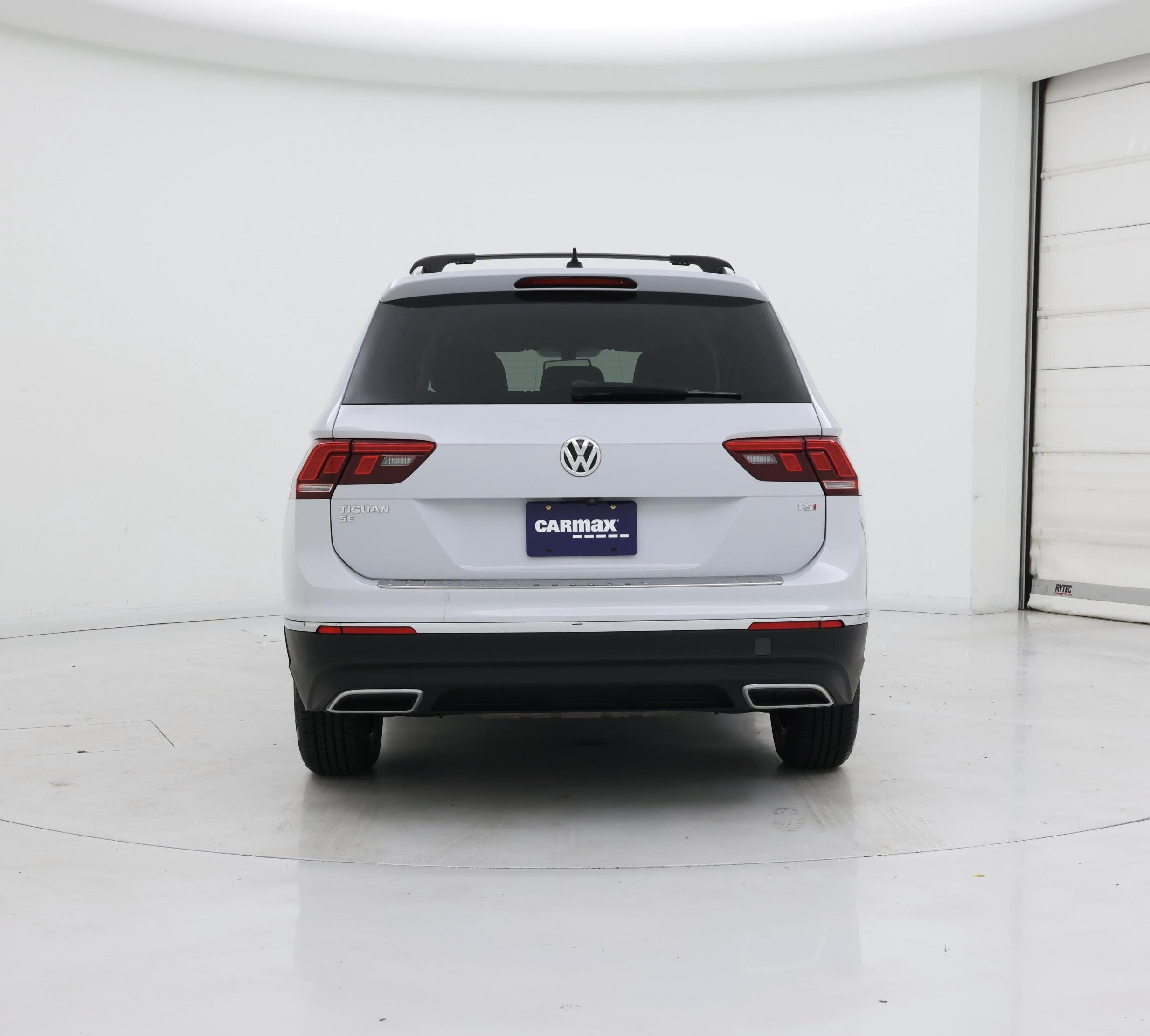 Thumbnail: 2018 Volkswagen Tiguan - 6