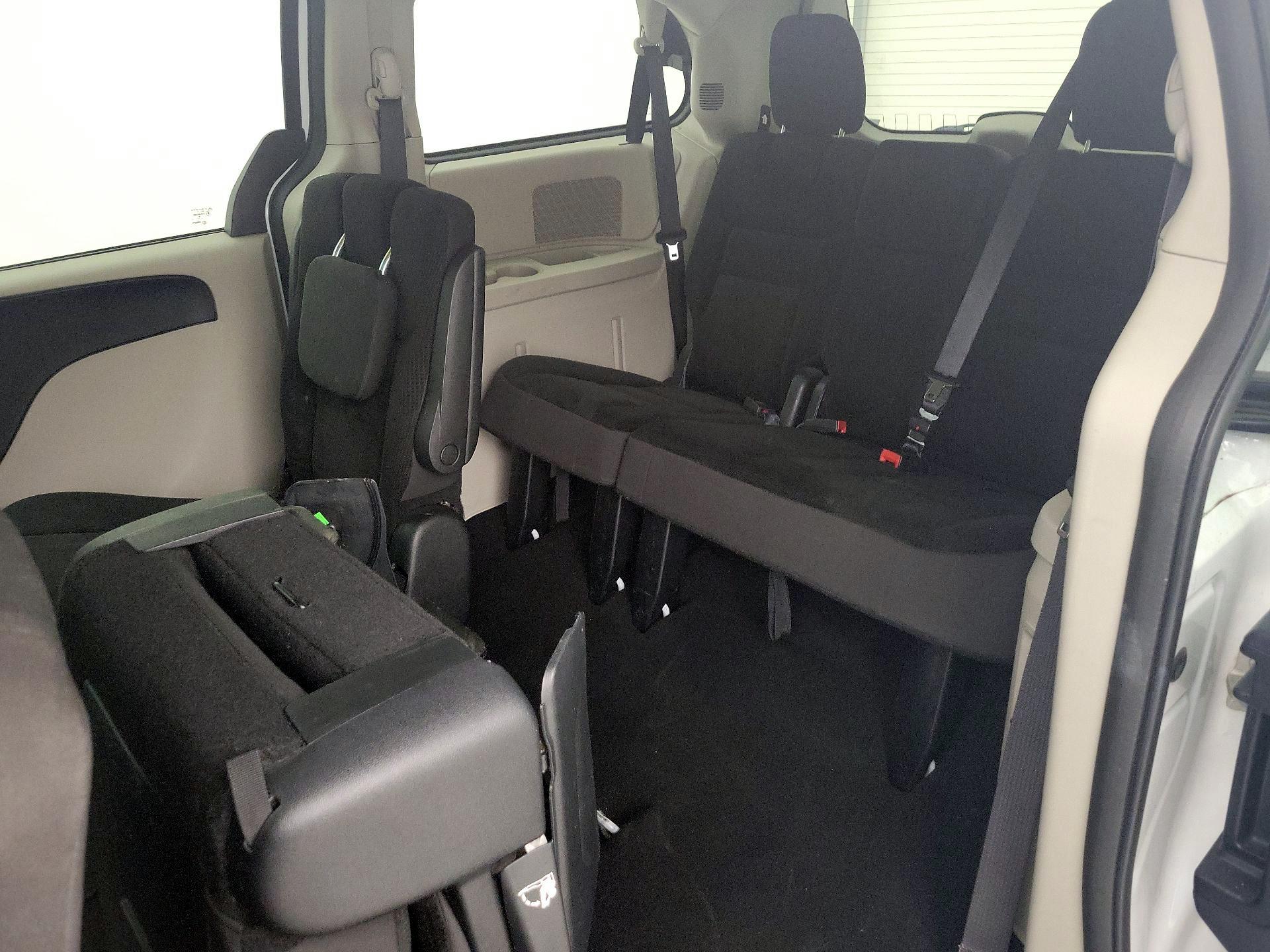 Thumbnail: 2020 Dodge Grand Caravan - 20