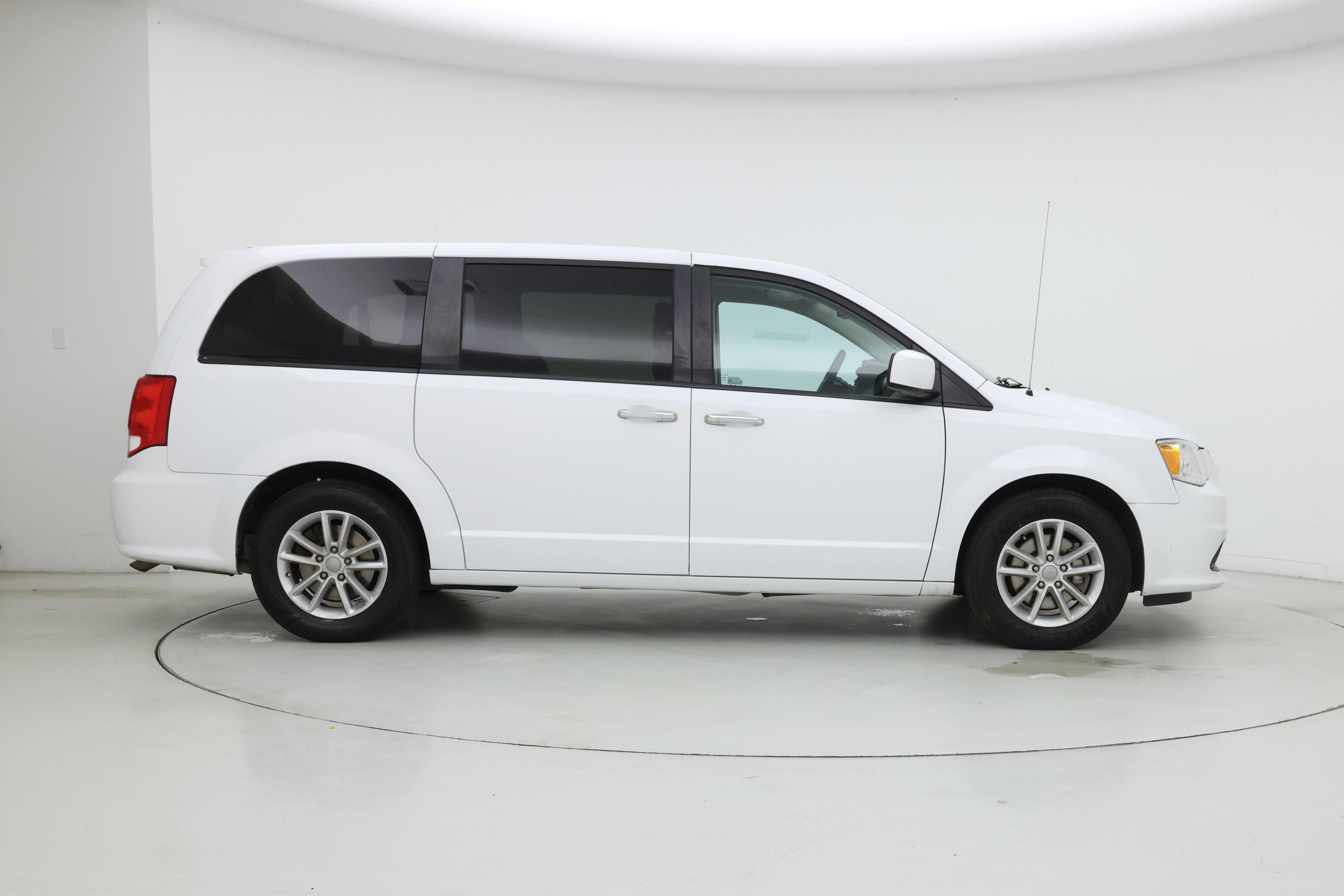 Thumbnail: 2020 Dodge Grand Caravan - 7