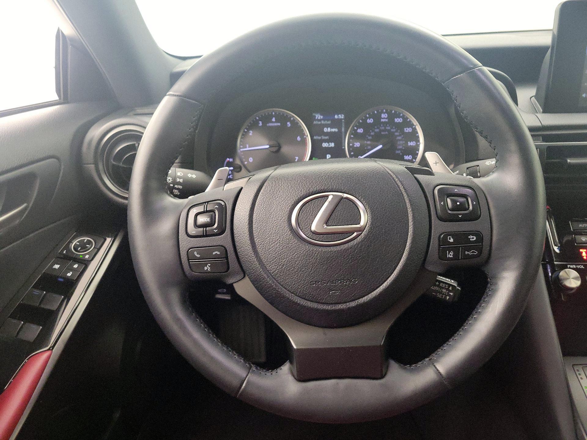Thumbnail: 2023 Lexus IS - 10