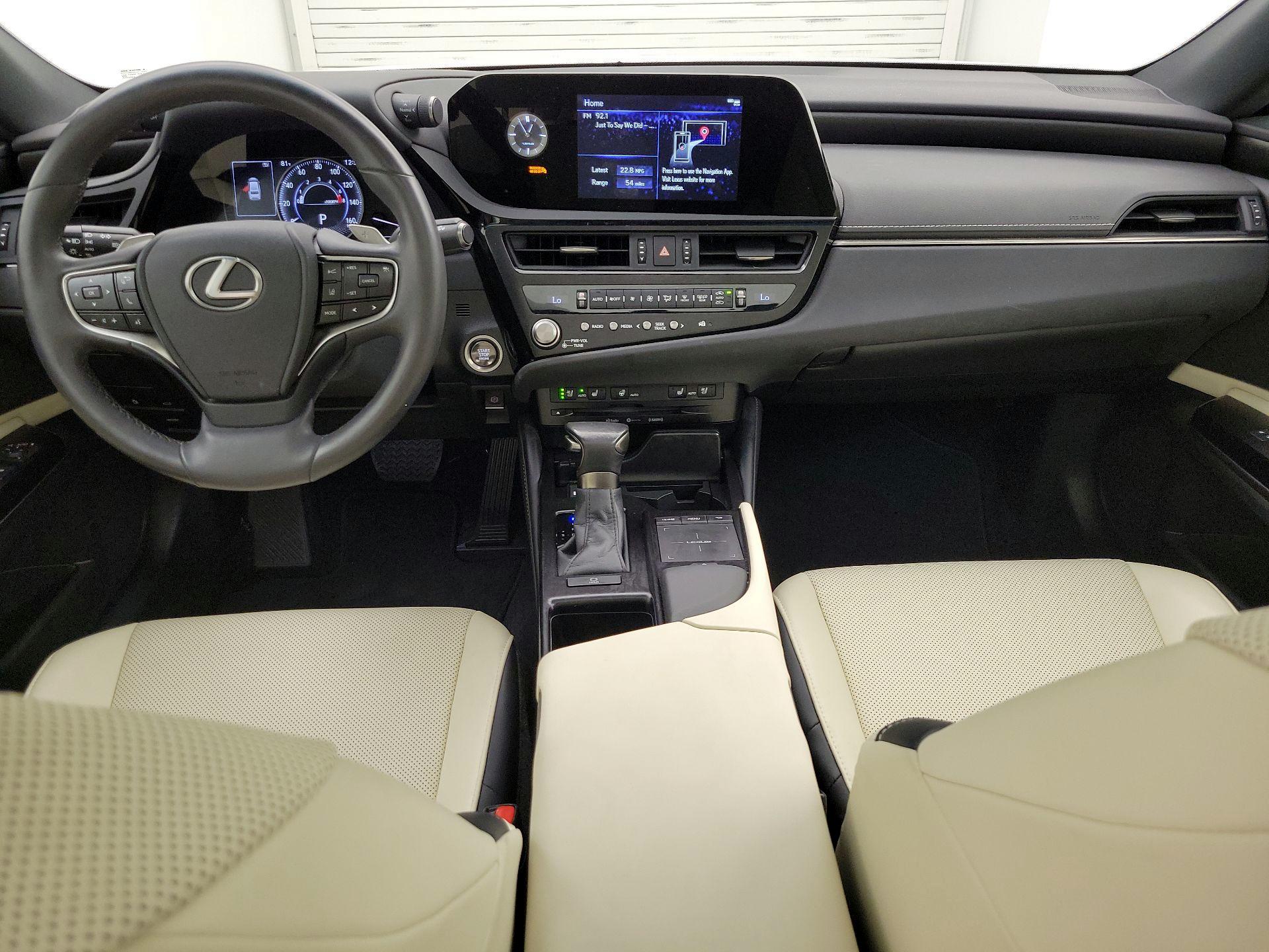 Thumbnail: 2022 Lexus ES - 9