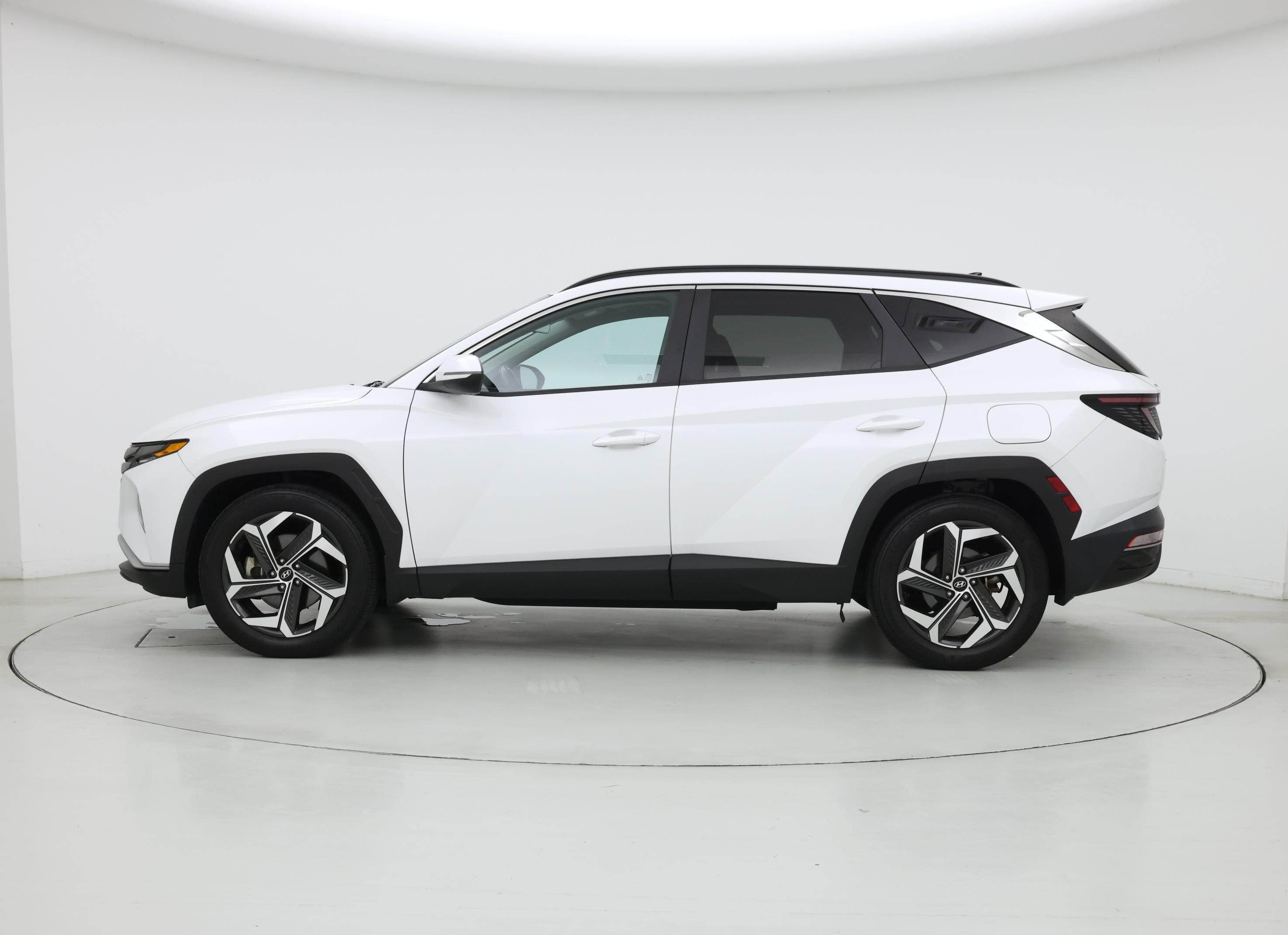 Thumbnail: 2022 Hyundai Tucson - 3