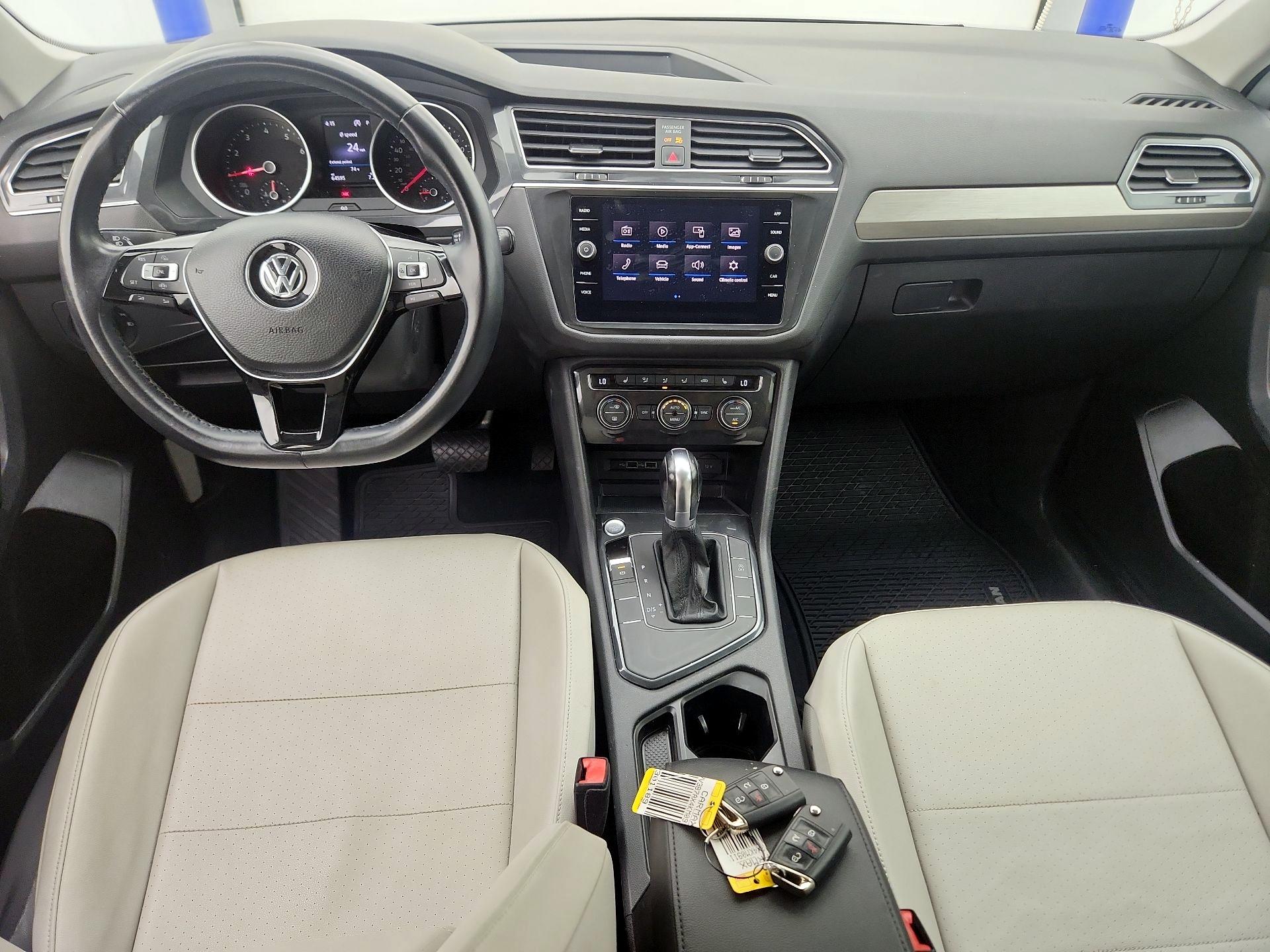 Thumbnail: 2019 Volkswagen Tiguan - 9