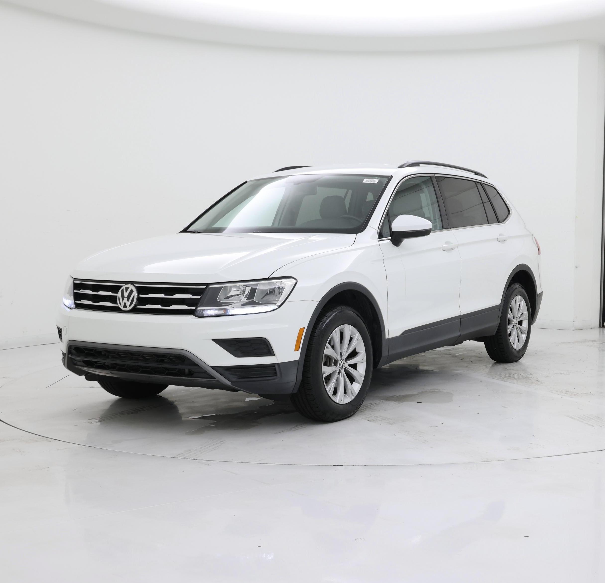 Thumbnail: 2019 Volkswagen Tiguan - 4