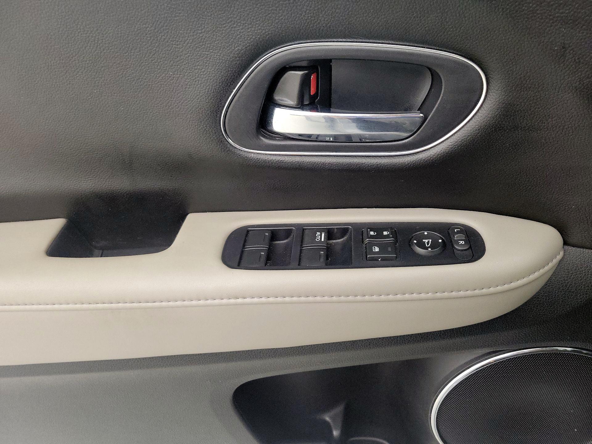 Thumbnail: 2019 Honda HR-V - 12