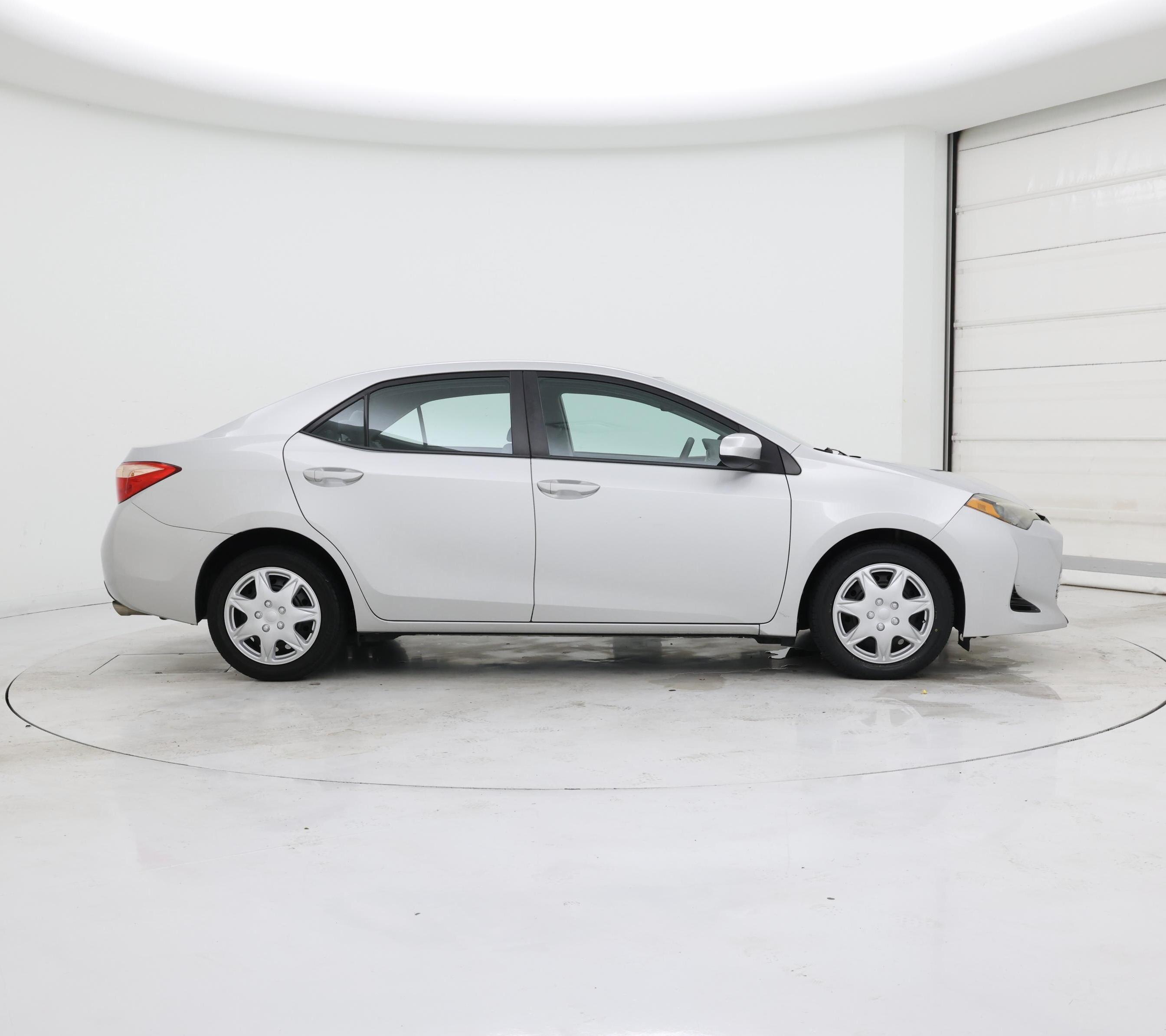 Thumbnail: 2018 Toyota Corolla - 7