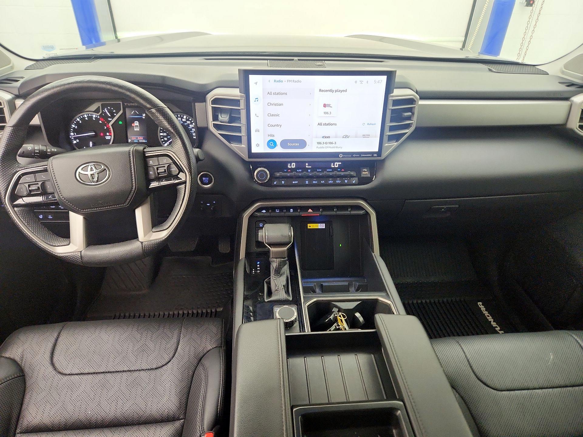 Thumbnail: 2022 Toyota Tundra - 9