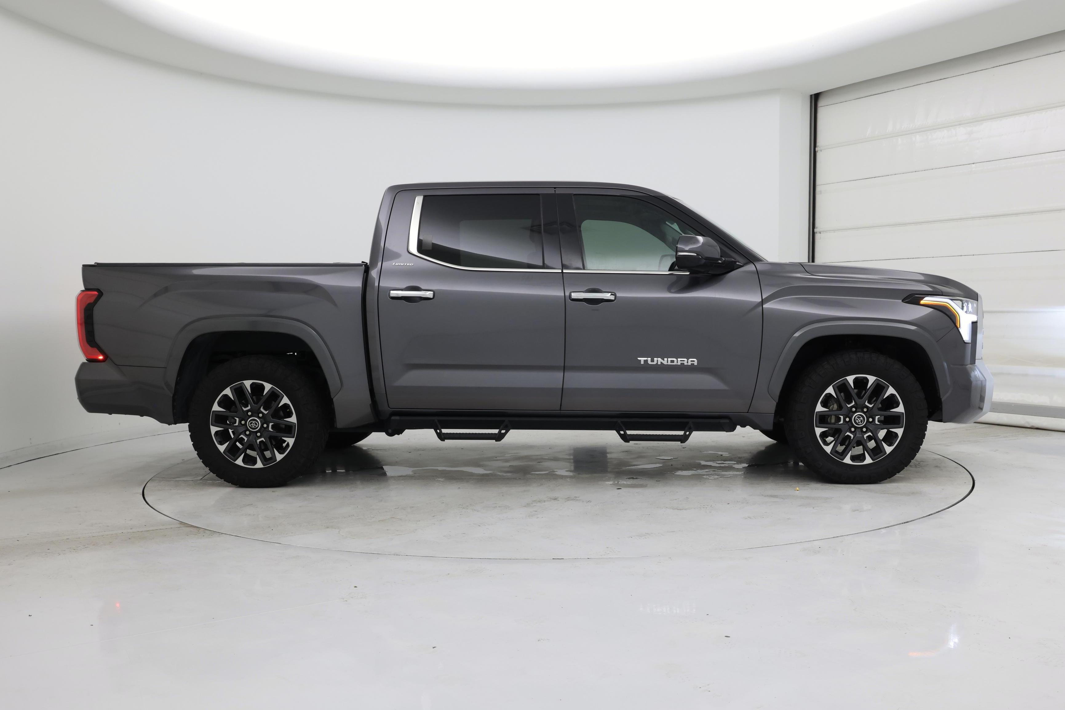 Thumbnail: 2022 Toyota Tundra - 7