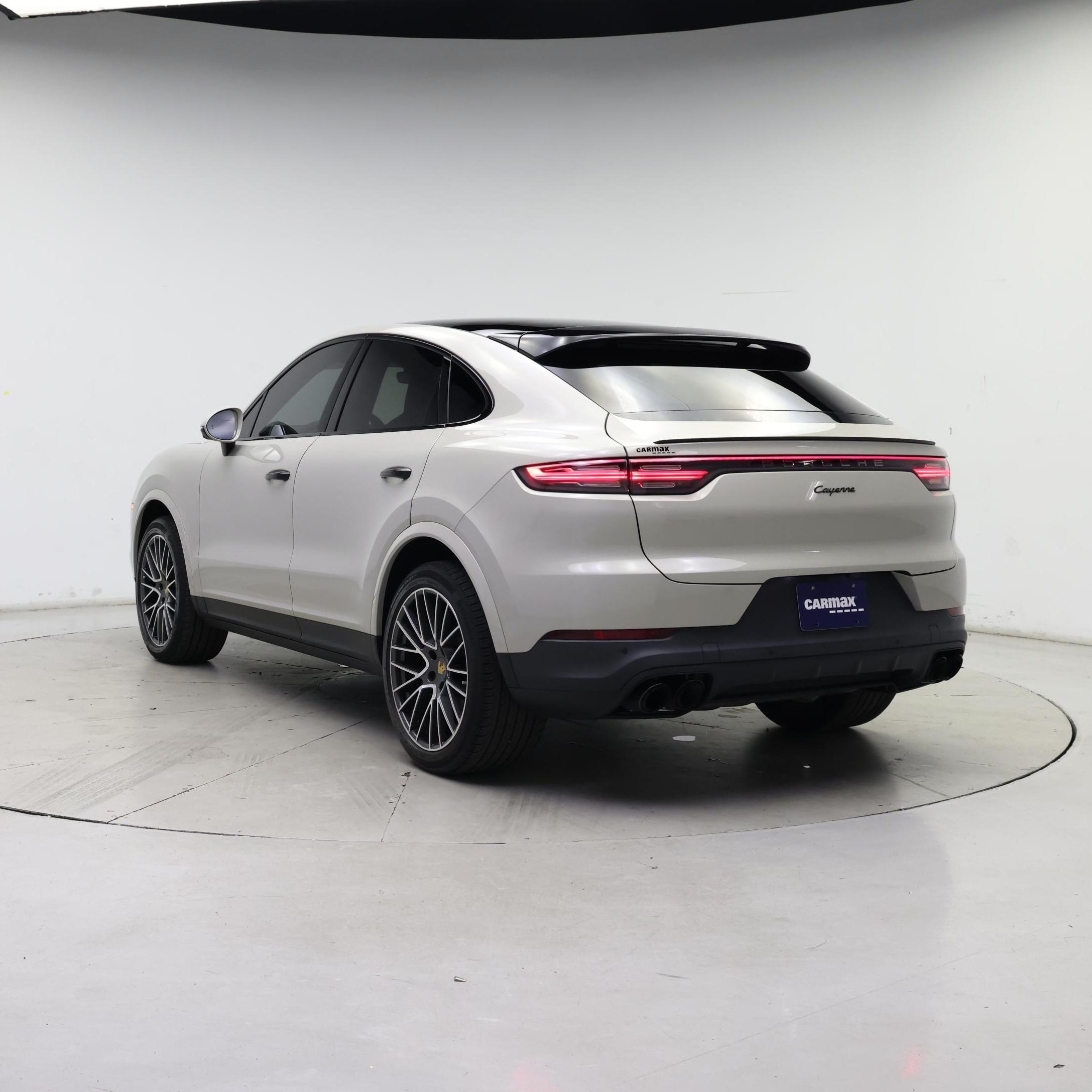 Thumbnail: 2021 Porsche Cayenne - 2