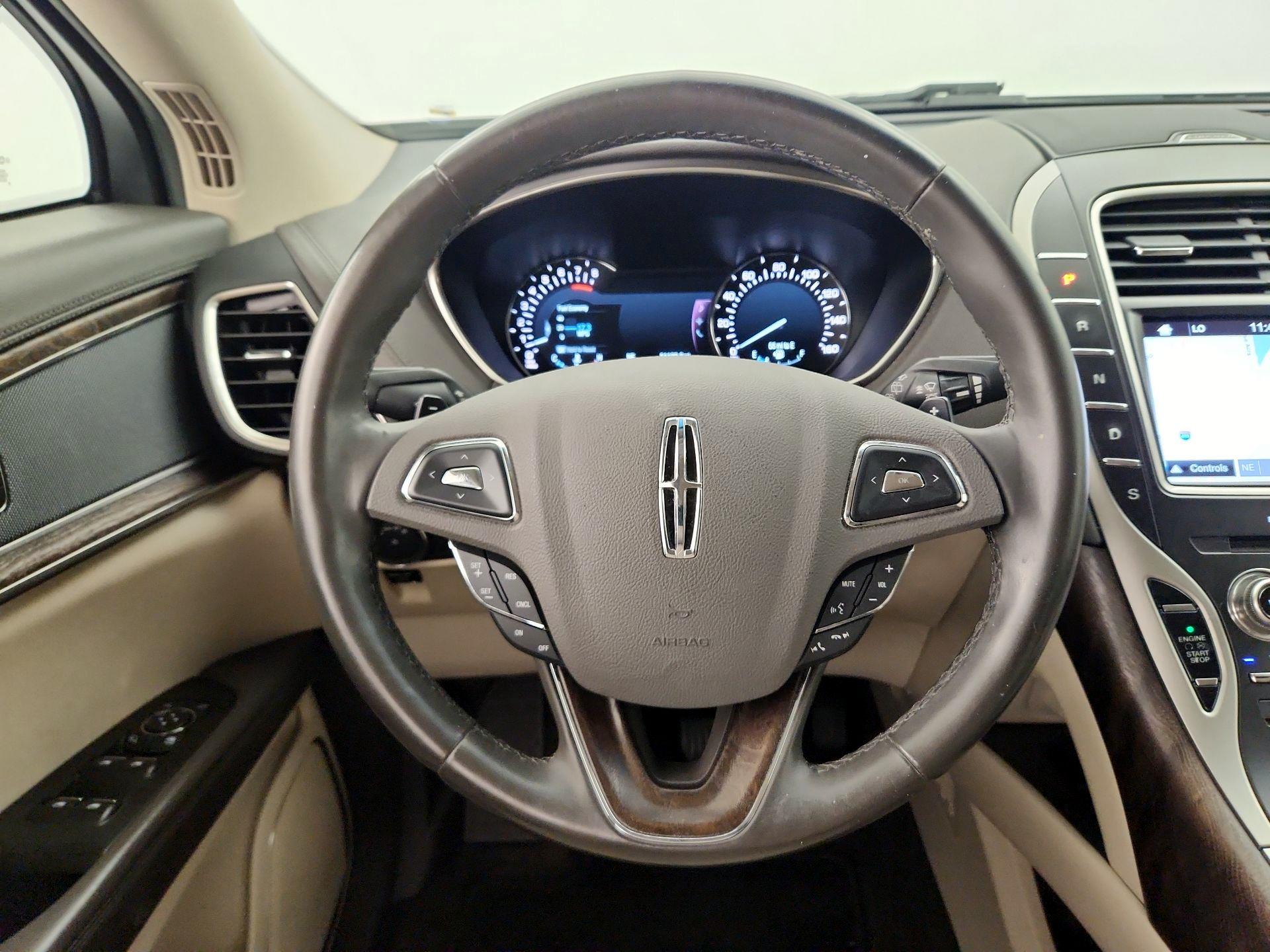 Thumbnail: 2016 Lincoln MKX - 10