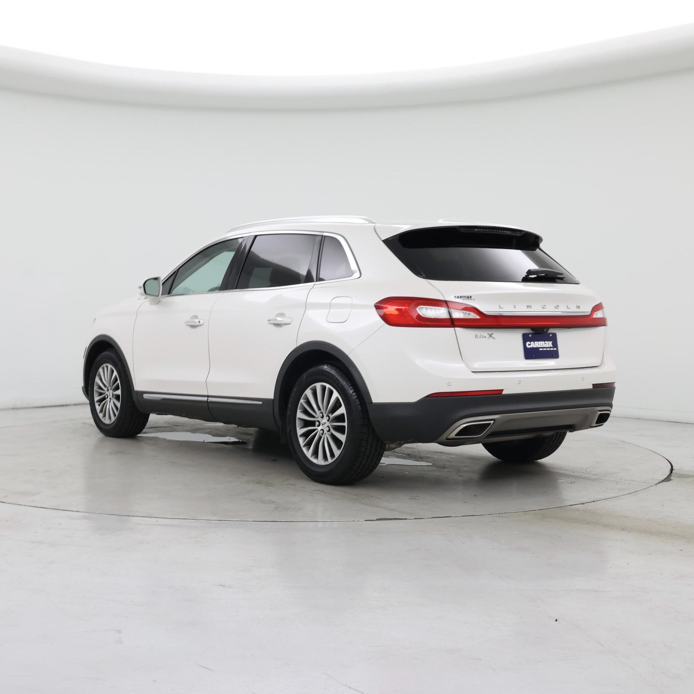 Thumbnail: 2016 Lincoln MKX - 2