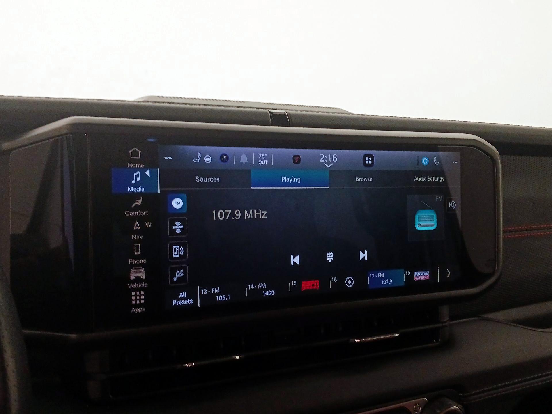 Thumbnail: 2024 Jeep Wrangler - 16
