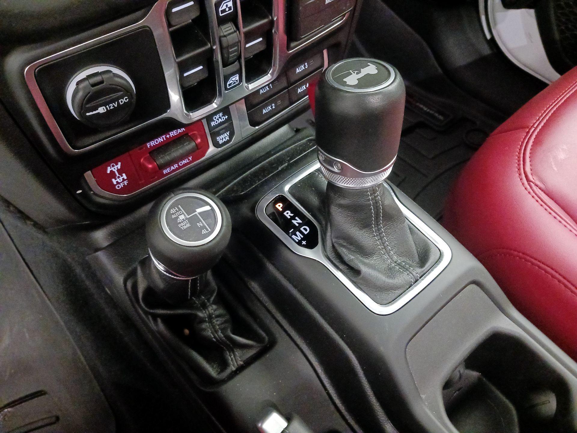 Thumbnail: 2024 Jeep Wrangler - 18