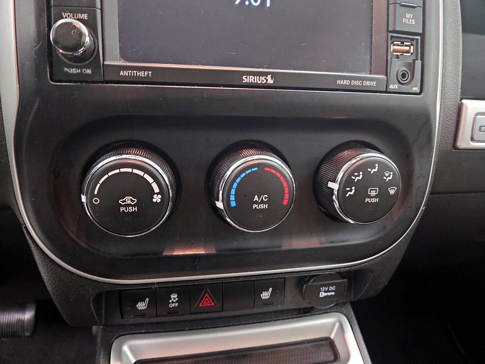 Thumbnail: 2015 Jeep Compass - 14