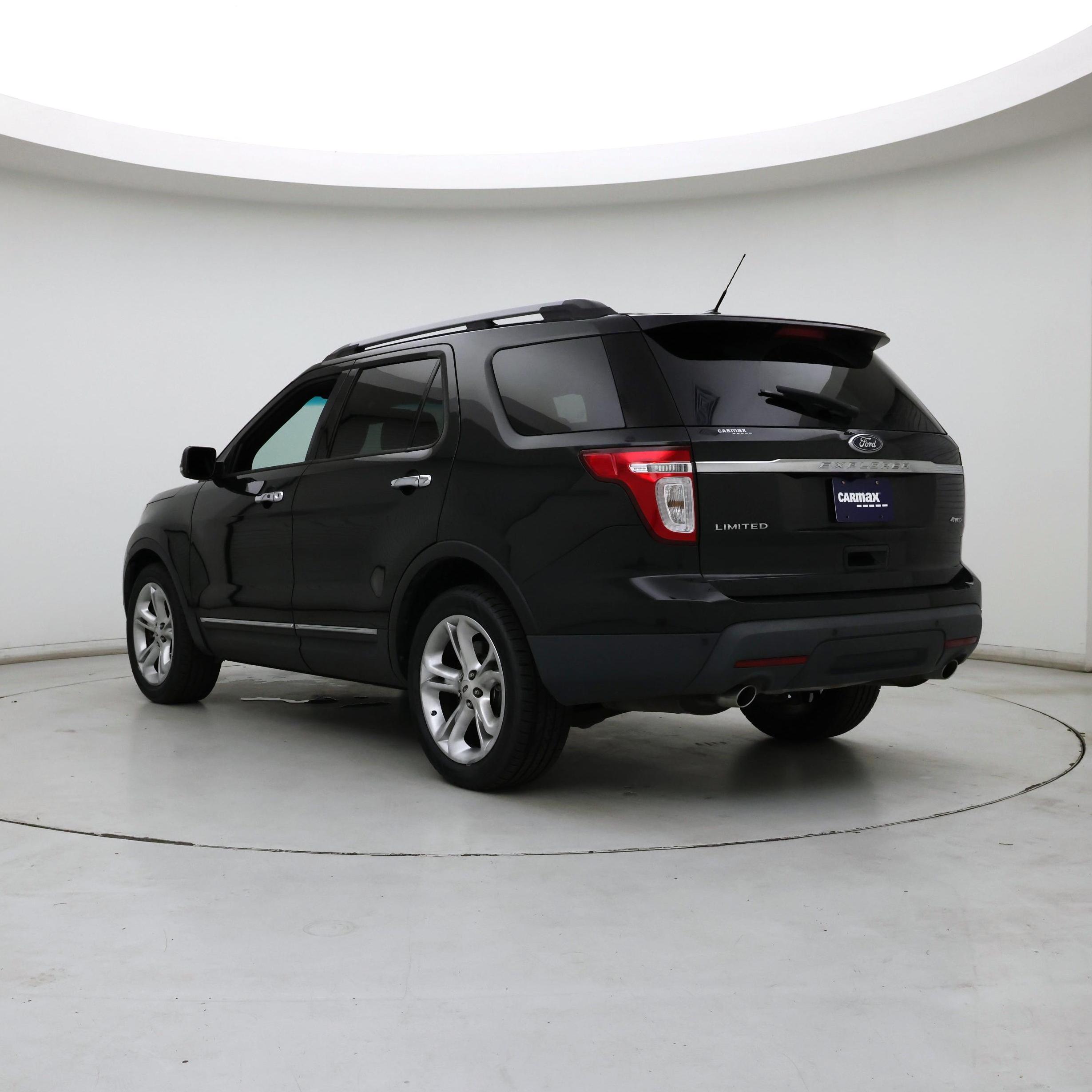 Thumbnail: 2015 Ford Explorer - 2