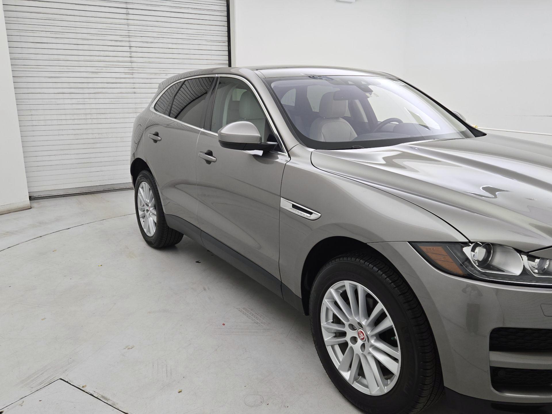 Thumbnail: 2018 Jaguar F-Pace - 1