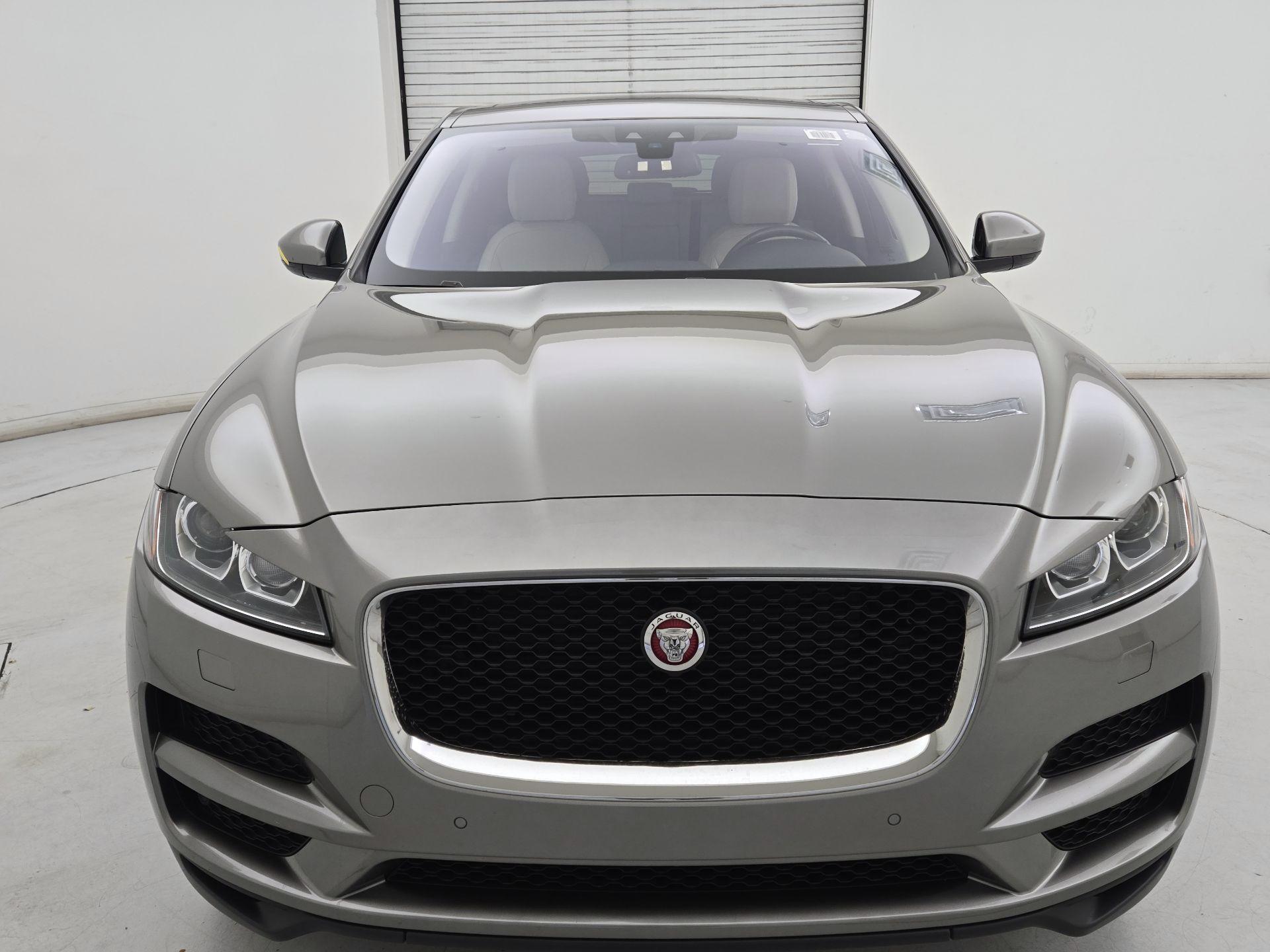 Thumbnail: 2018 Jaguar F-Pace - 2