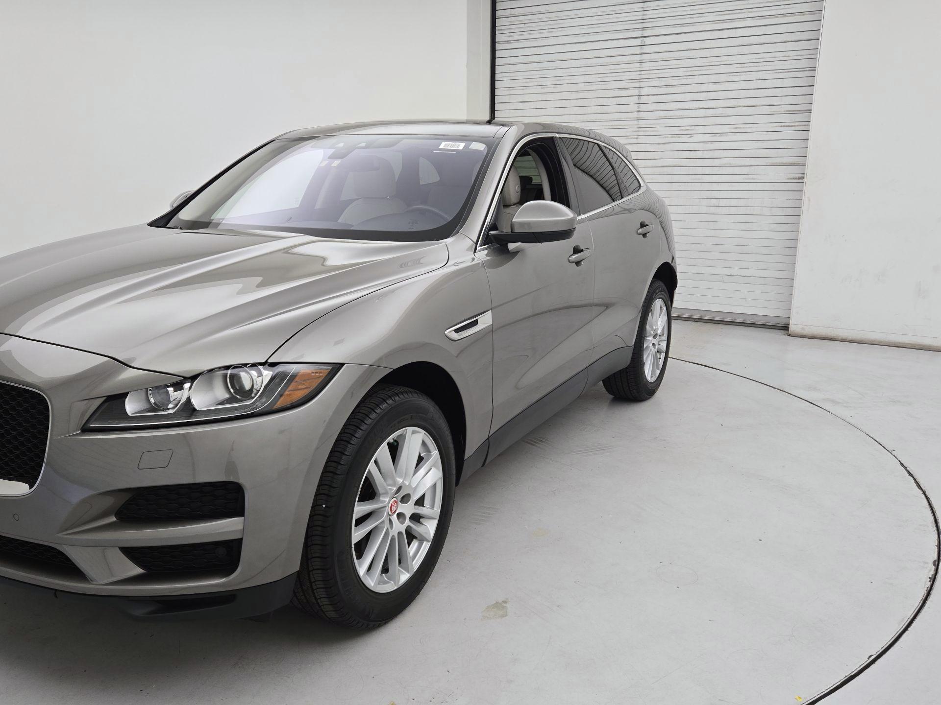 Thumbnail: 2018 Jaguar F-Pace - 3
