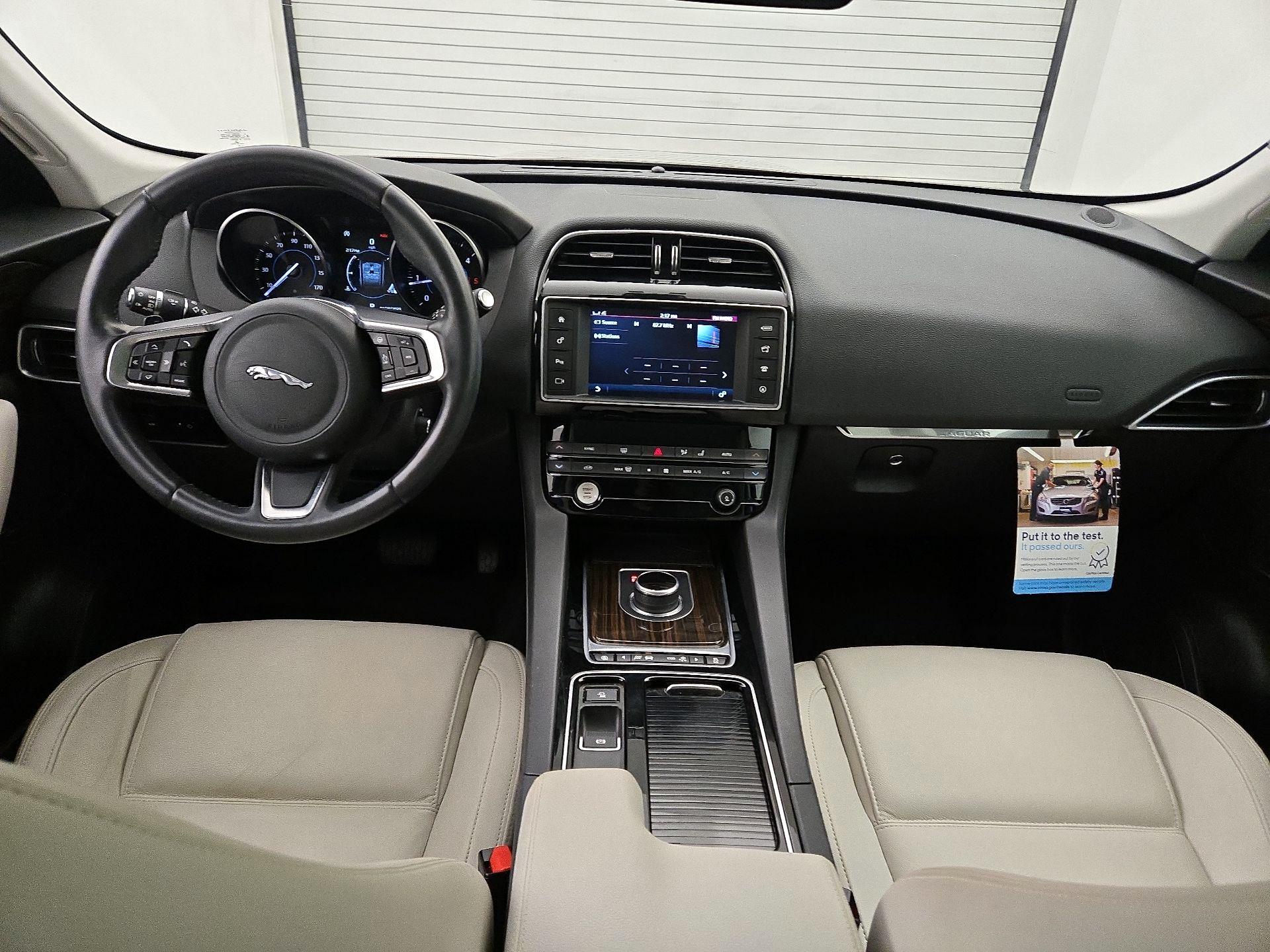 Thumbnail: 2018 Jaguar F-Pace - 8