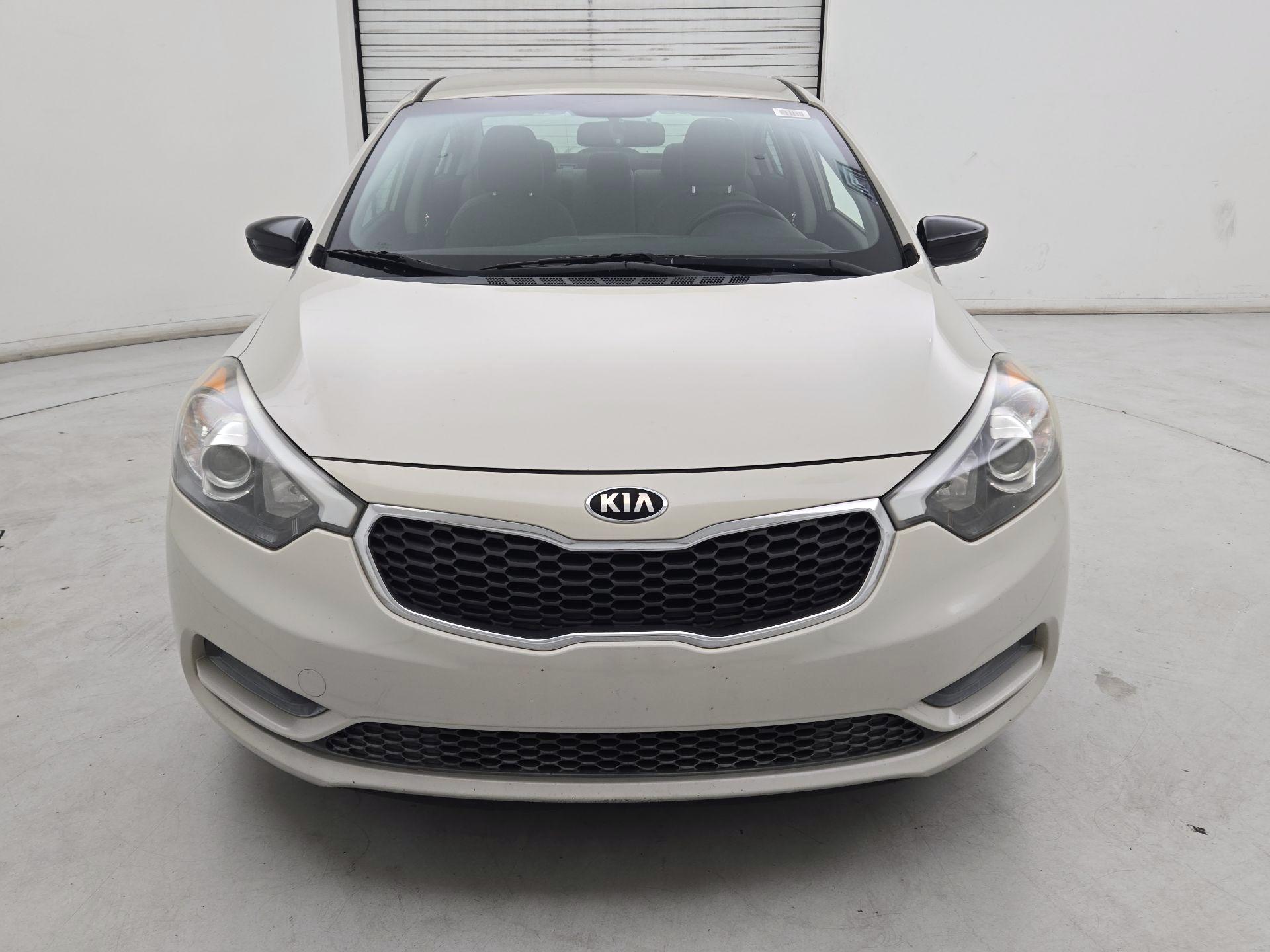 Thumbnail: 2015 Kia Forte - 2