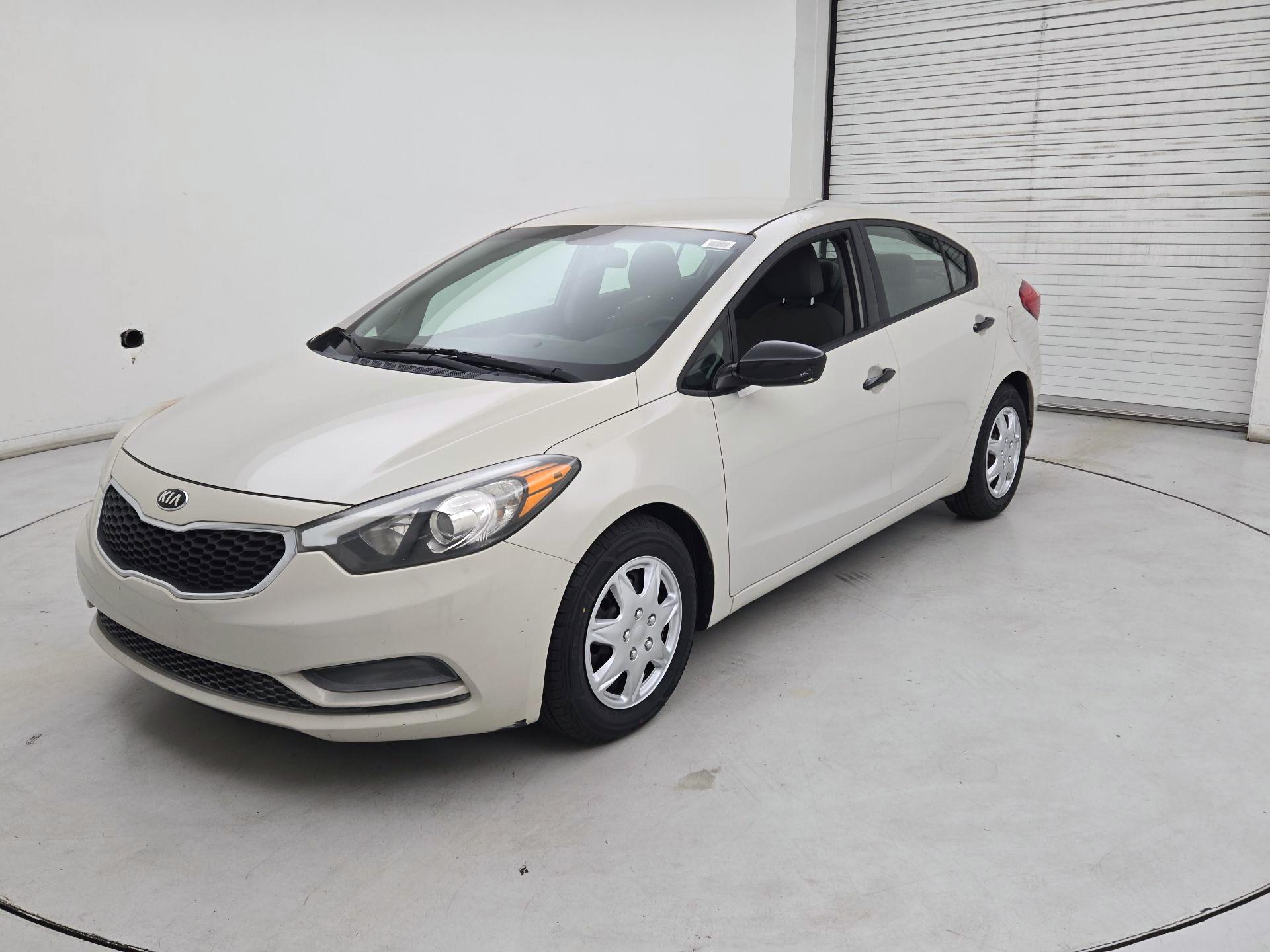 Thumbnail: 2015 Kia Forte - 3