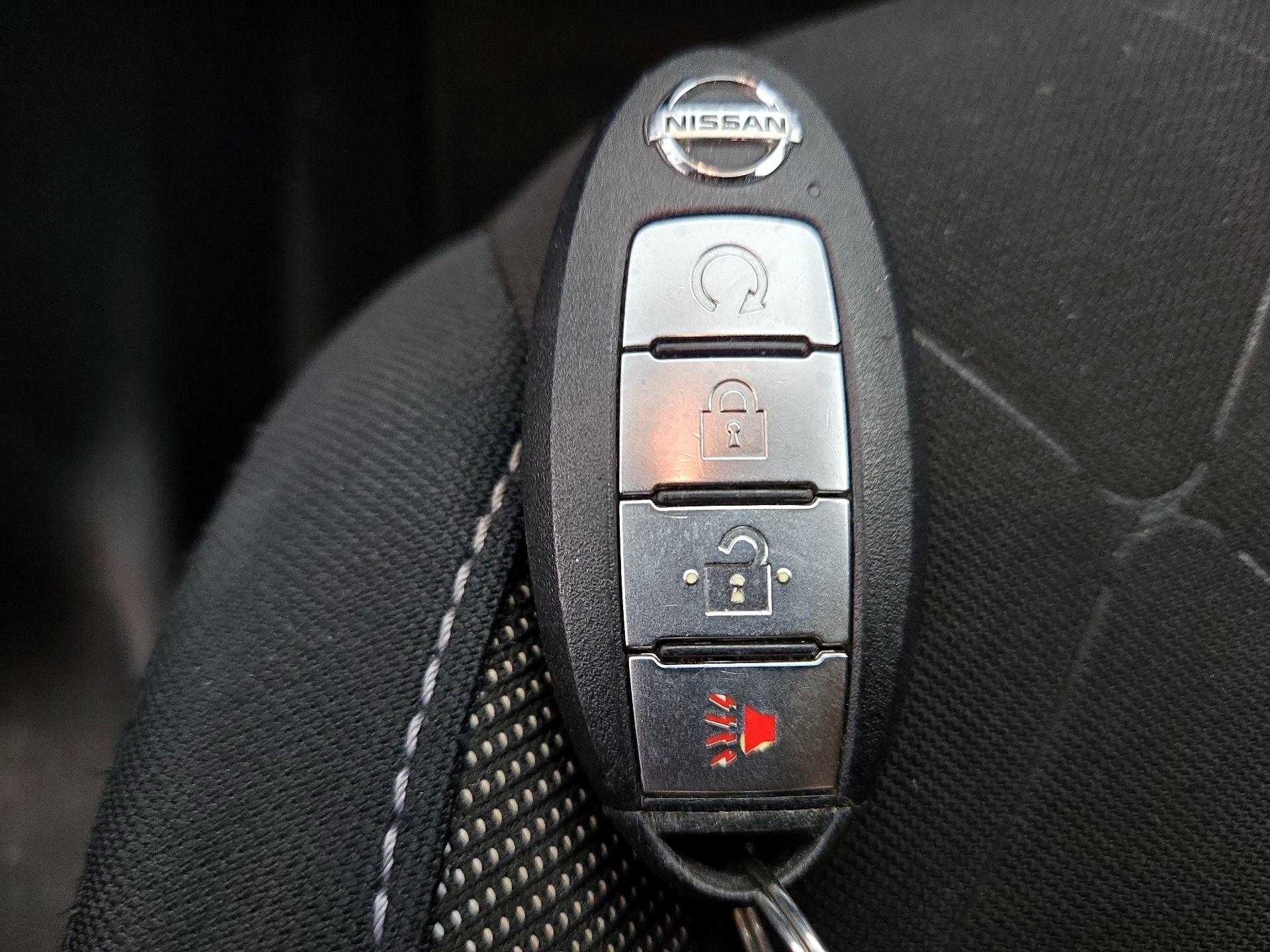 Thumbnail: 2019 Nissan Kicks - 19