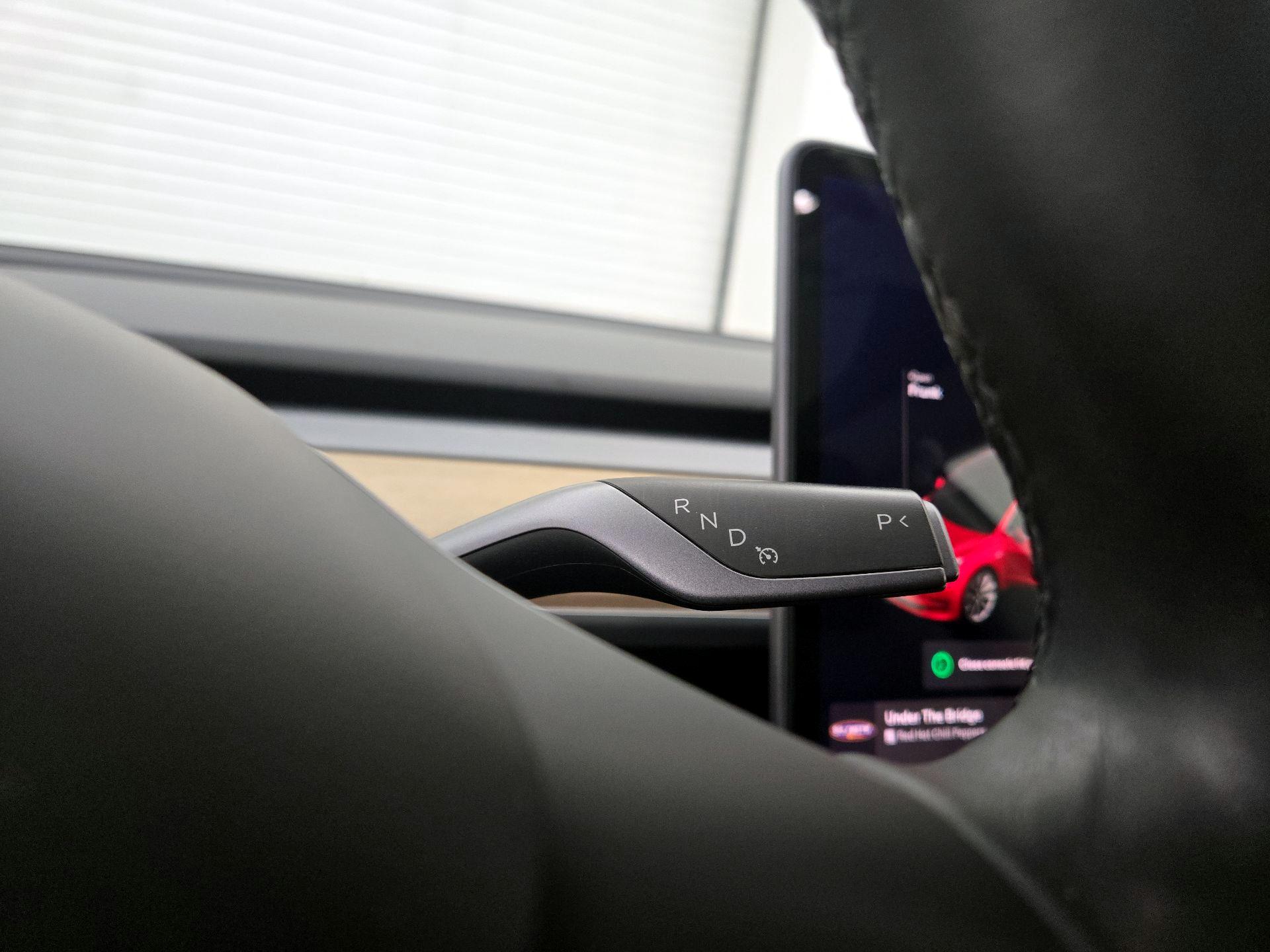 Thumbnail: 2019 Tesla Model 3 - 17